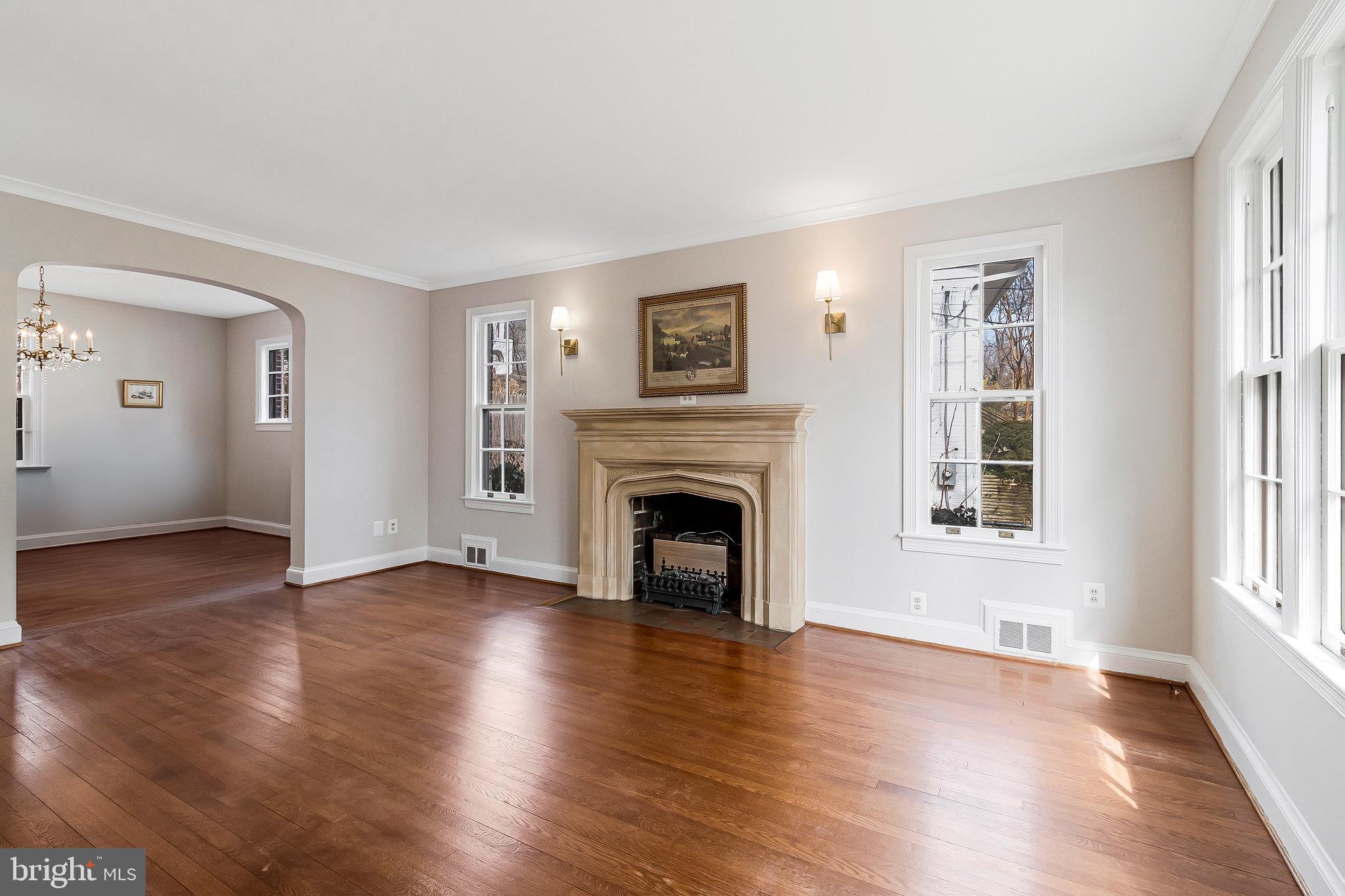 SEVEN OAKS - Residential