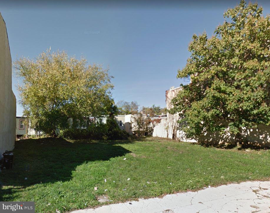 20x79ft lot off of Germantown Ave. New construction on the block. Can be purchased with adjacent lot 23 E Clapier (20x79ft) for same price.