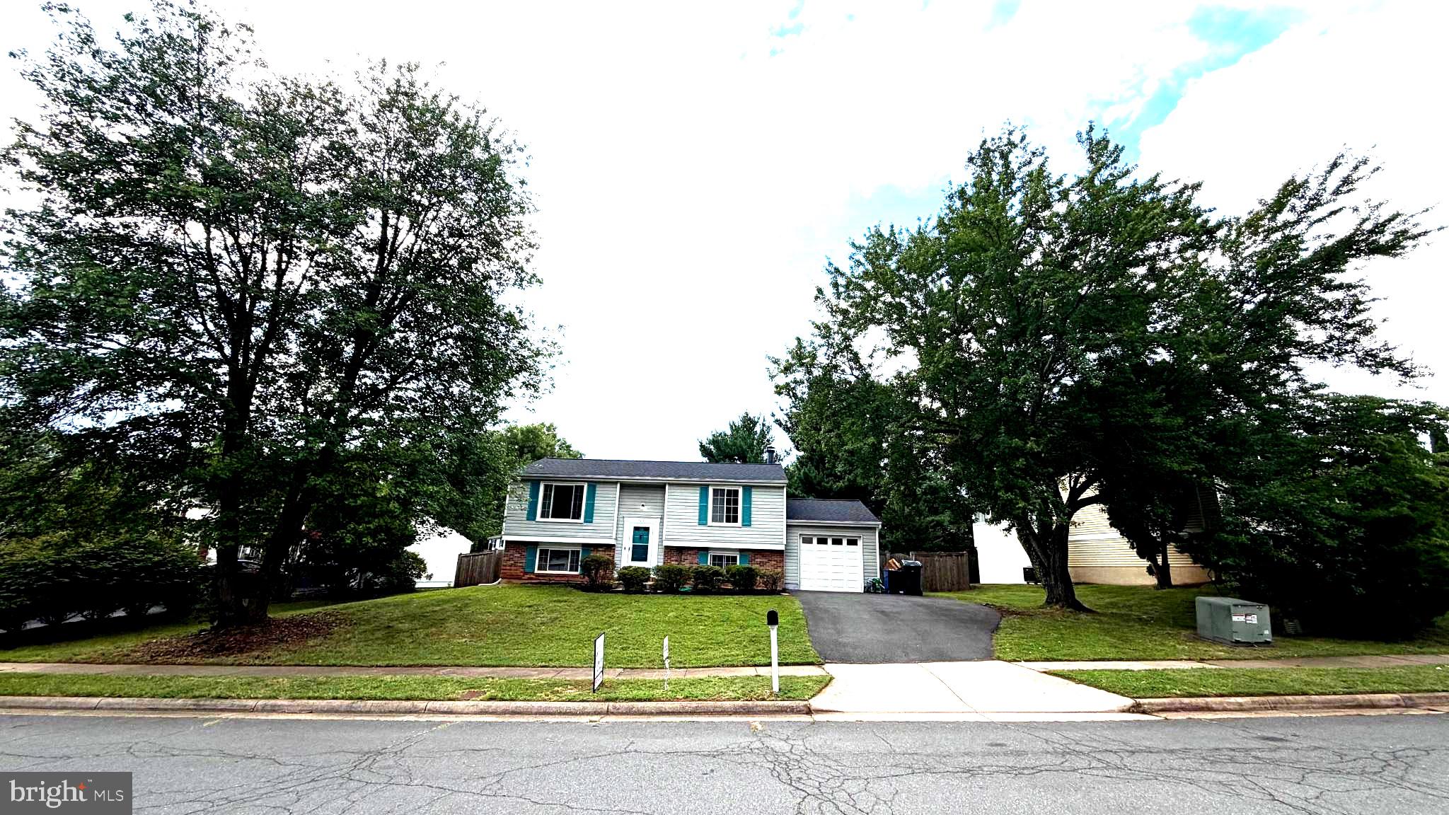 3012 SUMMERSHADE COURT