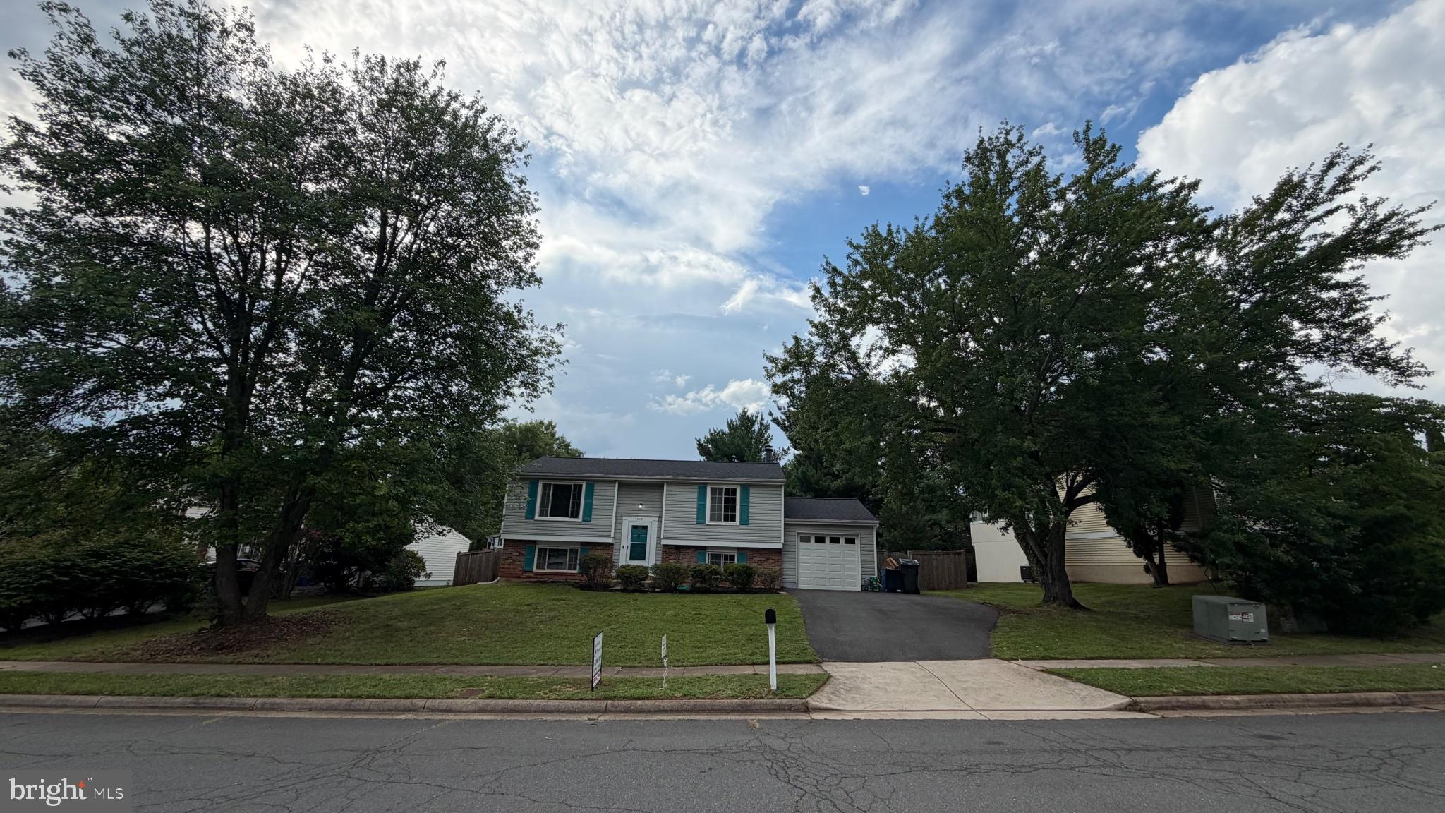 3012 SUMMERSHADE COURT