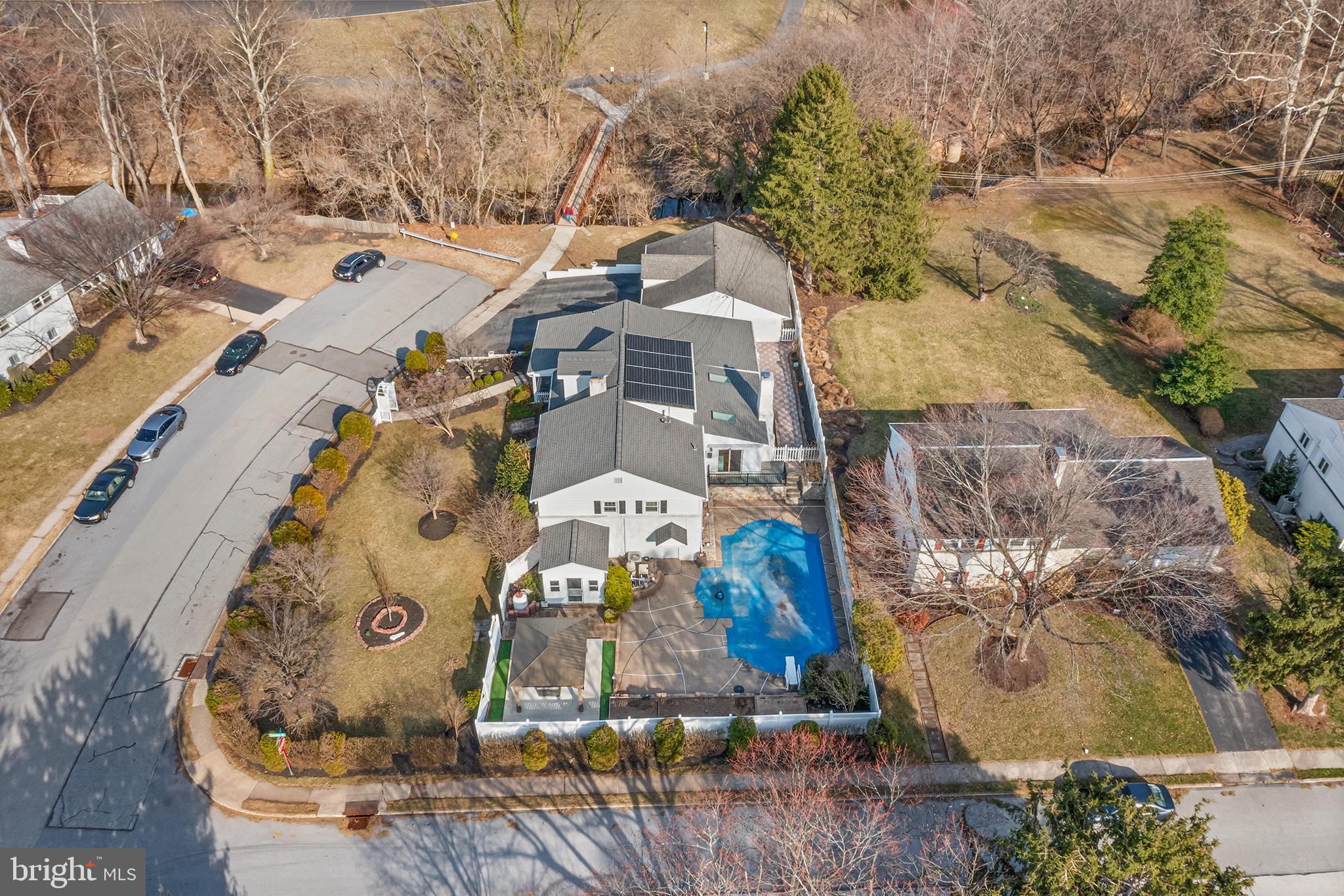481 CROSSFIELD ROAD