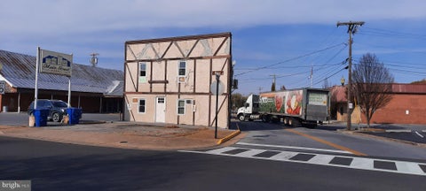 Condo For Rent - 514 E Main Street #4<br/> FRONT ROYAL, VA 22630