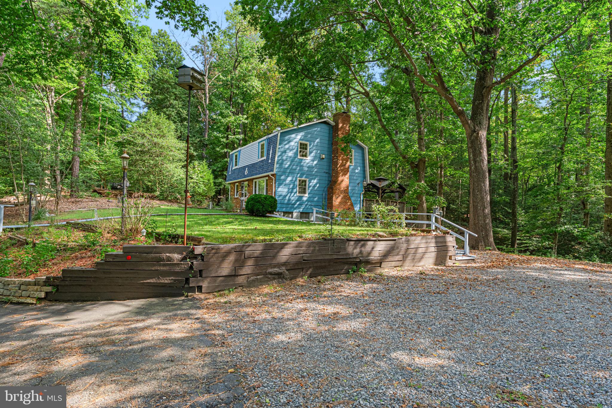 275 CASTLE DRIVE