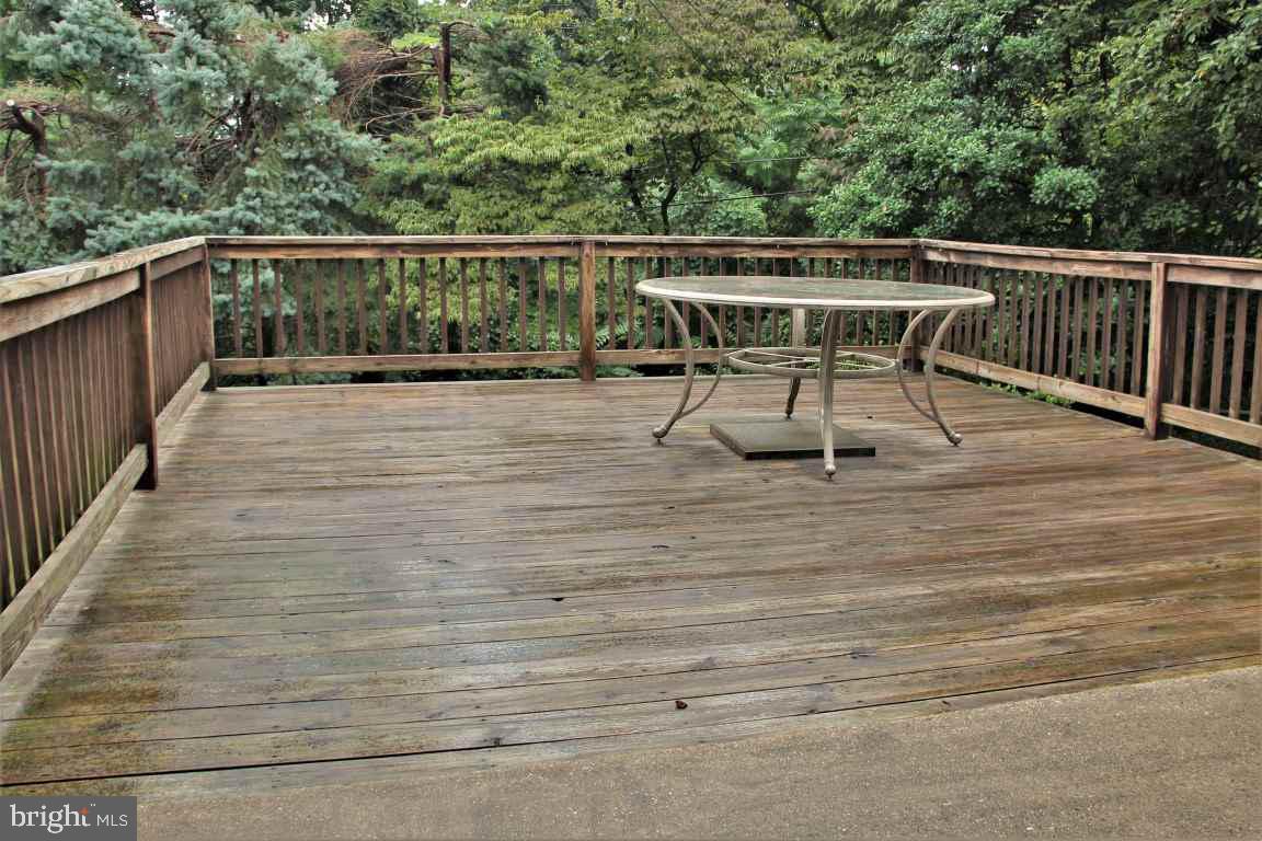 STRATHCONA-HILLCROFT - Residential