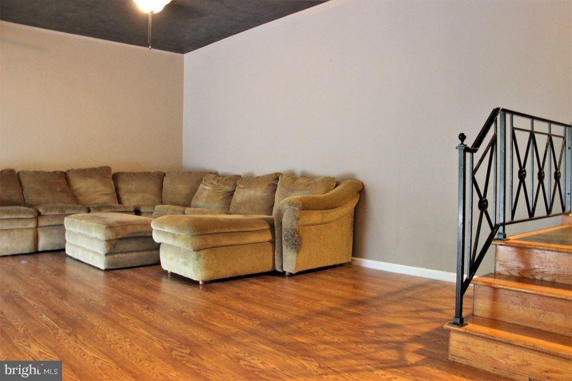 STRATHCONA-HILLCROFT - Residential