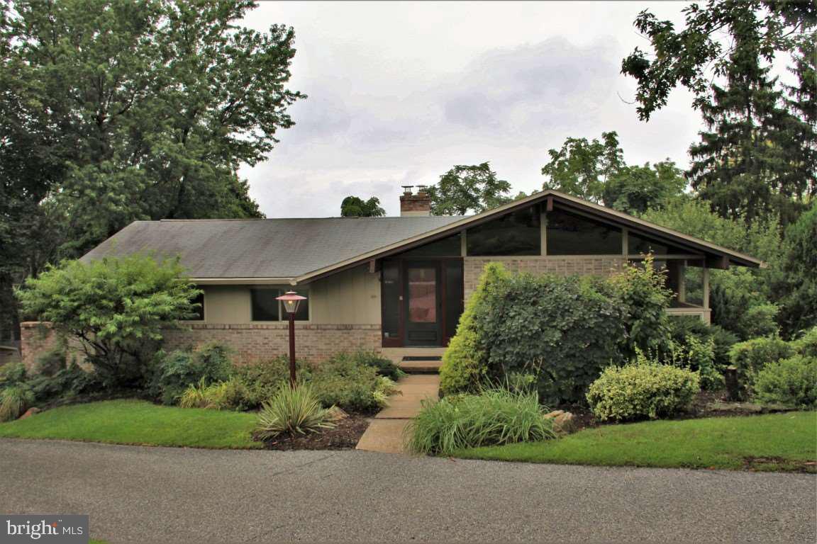 STRATHCONA-HILLCROFT - Residential