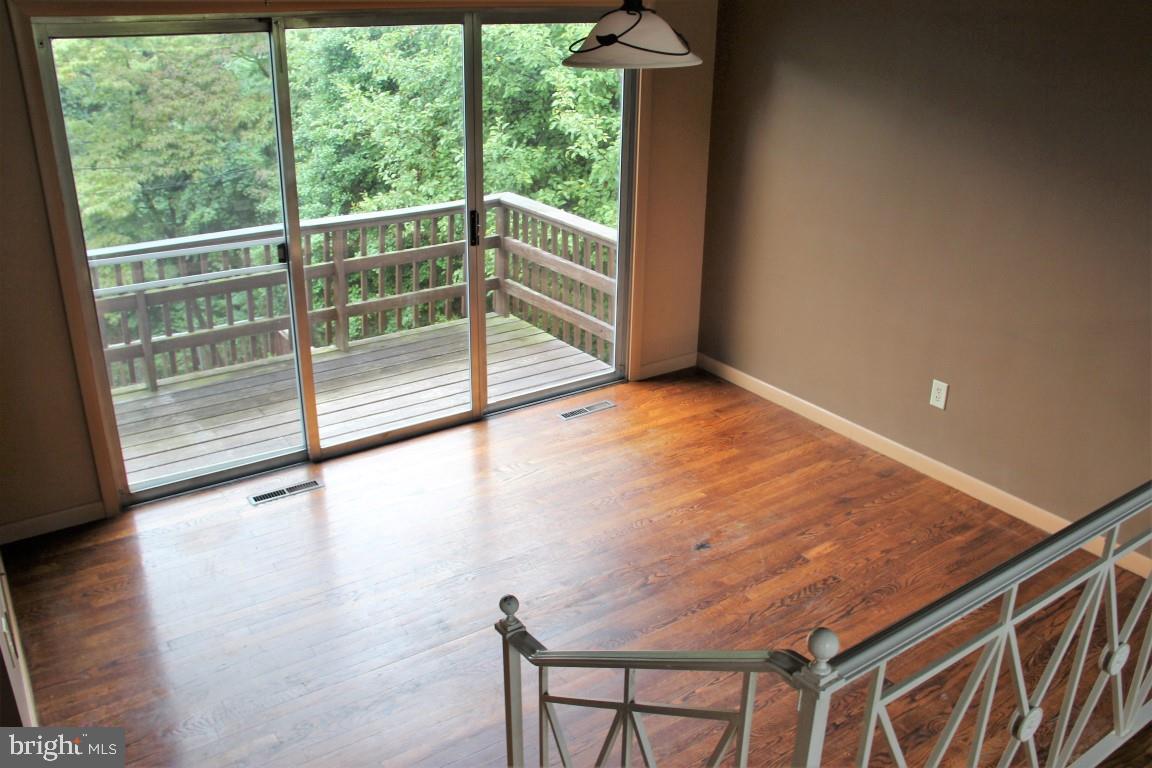 STRATHCONA-HILLCROFT - Residential