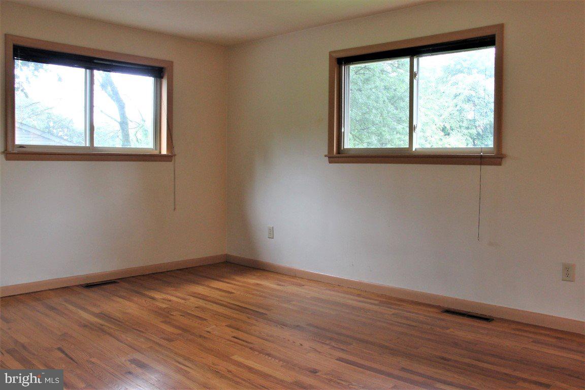 STRATHCONA-HILLCROFT - Residential