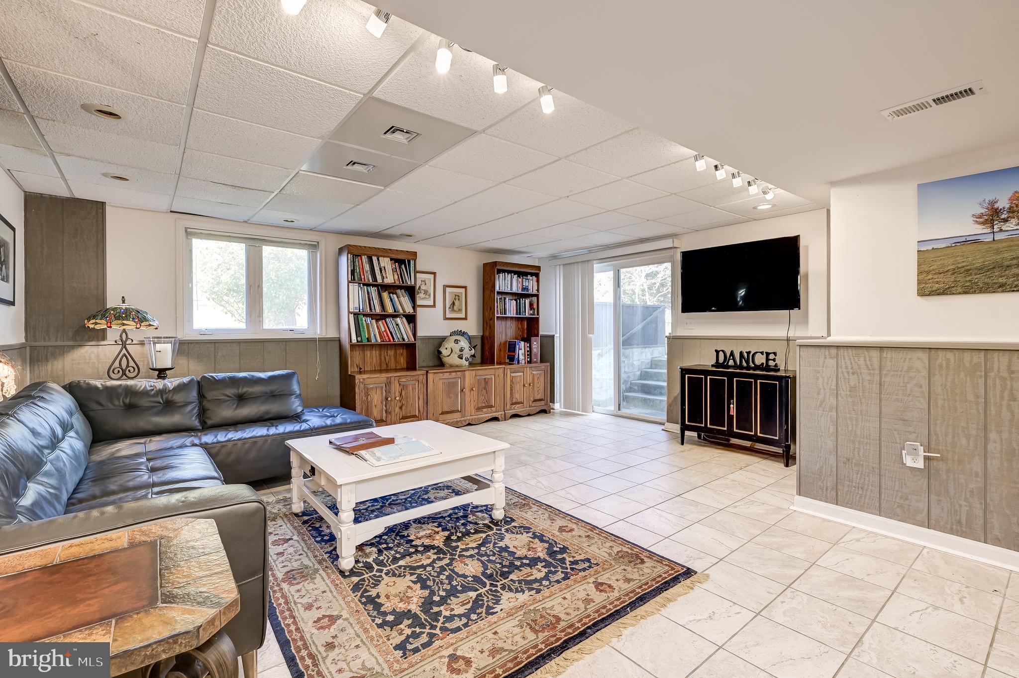 BEVERLEY BEACH - Residential