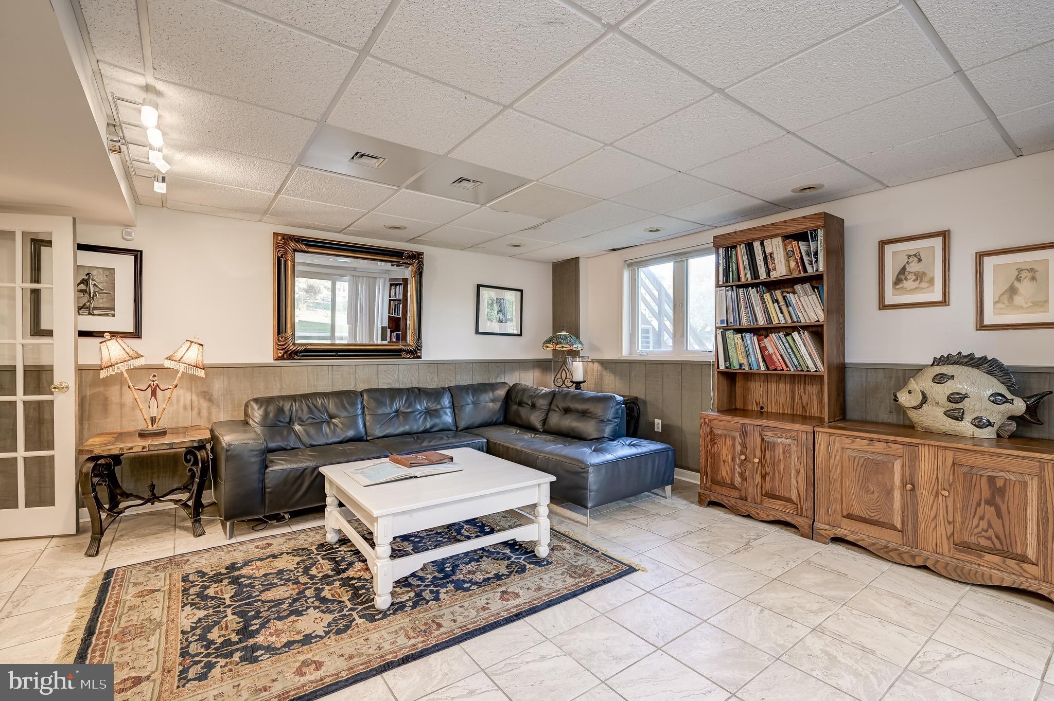 BEVERLEY BEACH - Residential