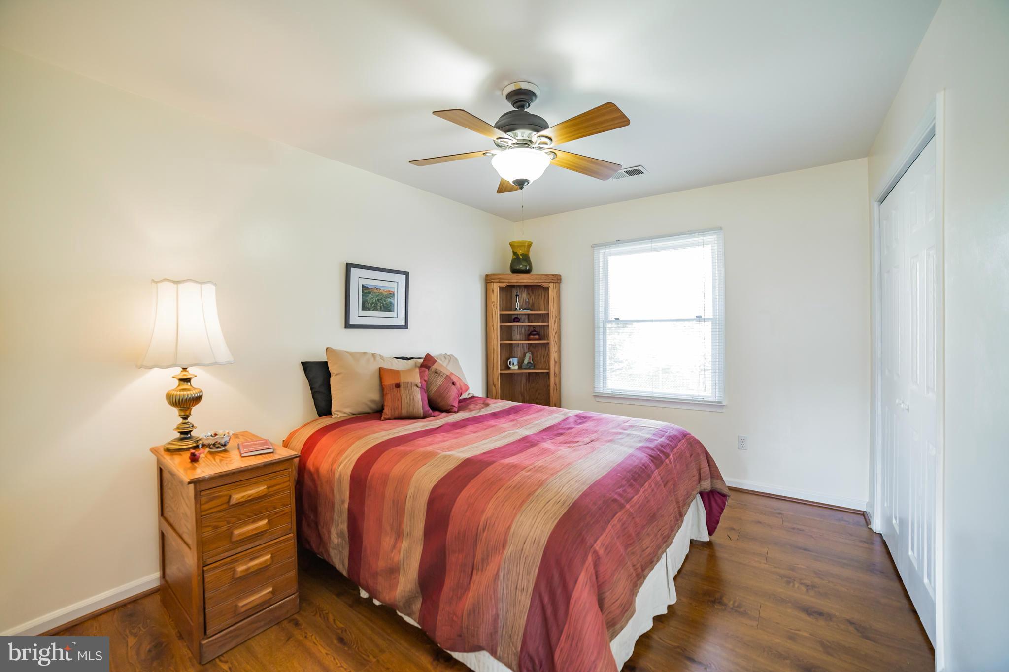 CRESTBROOK - Residential