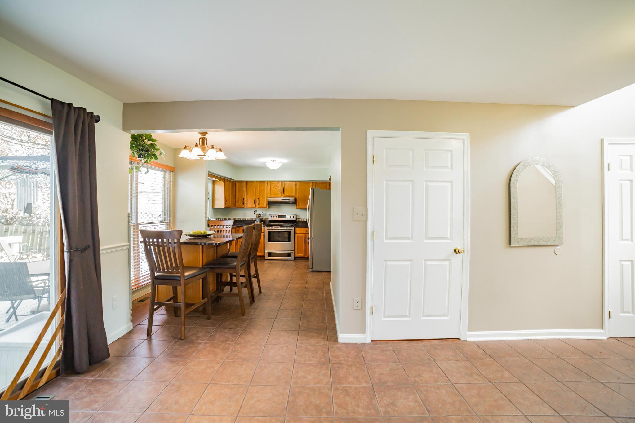 CRESTBROOK - Residential