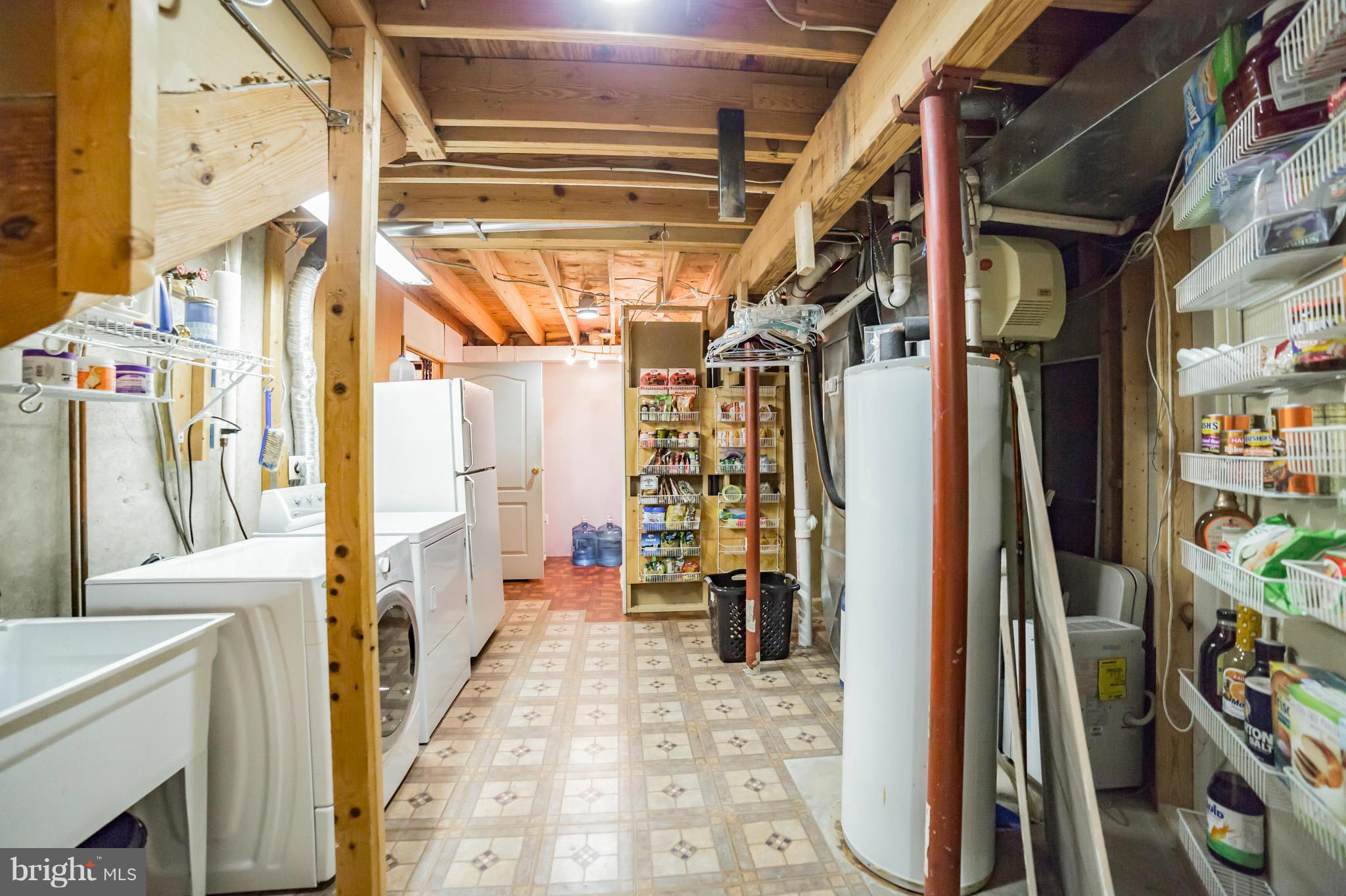 CRESTBROOK - Residential