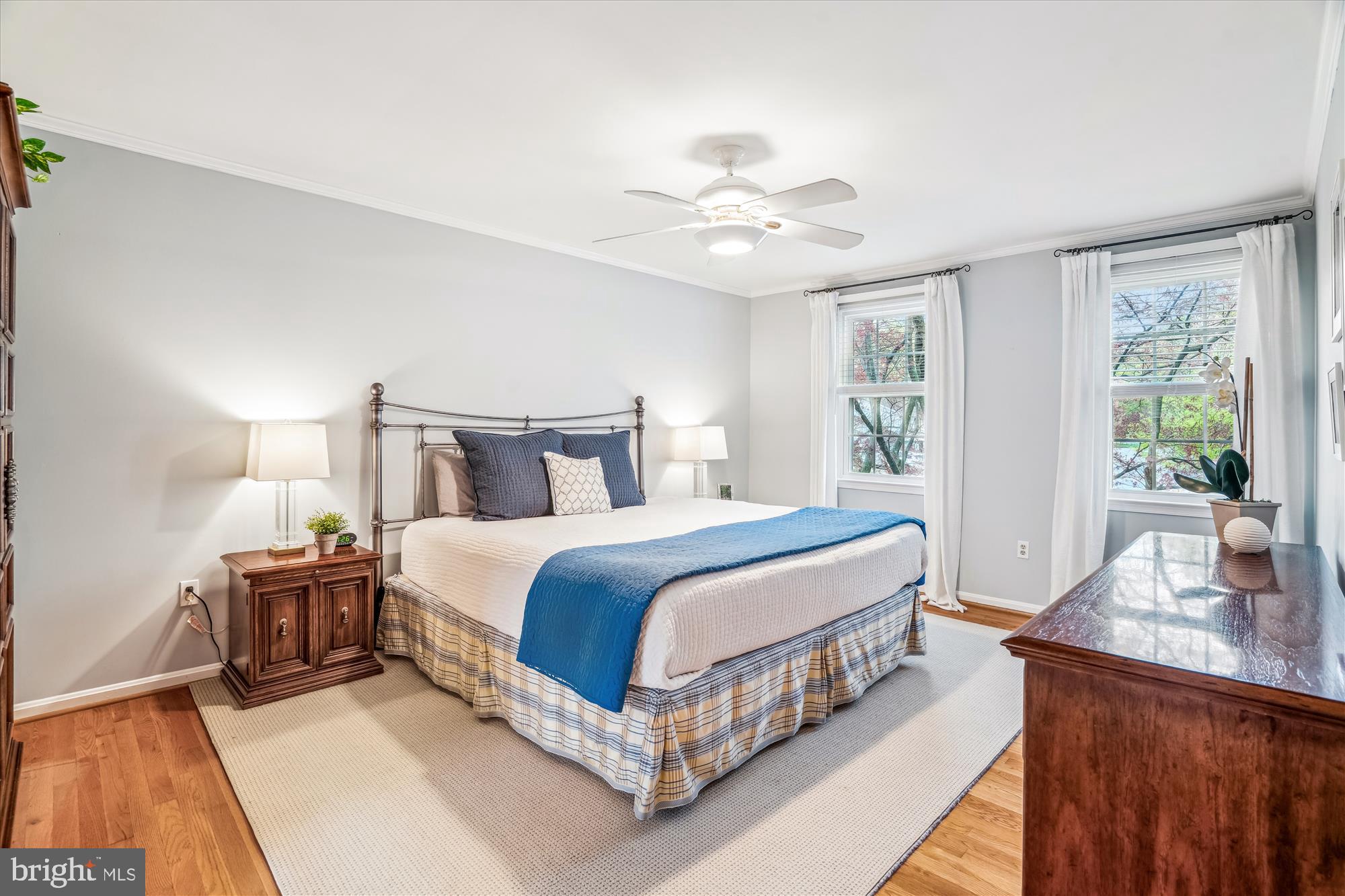 MACGILLS COMMON - Residential