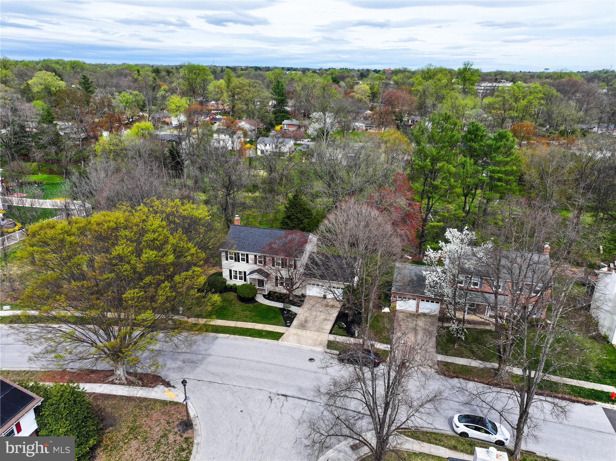 MACGILLS COMMON - Residential