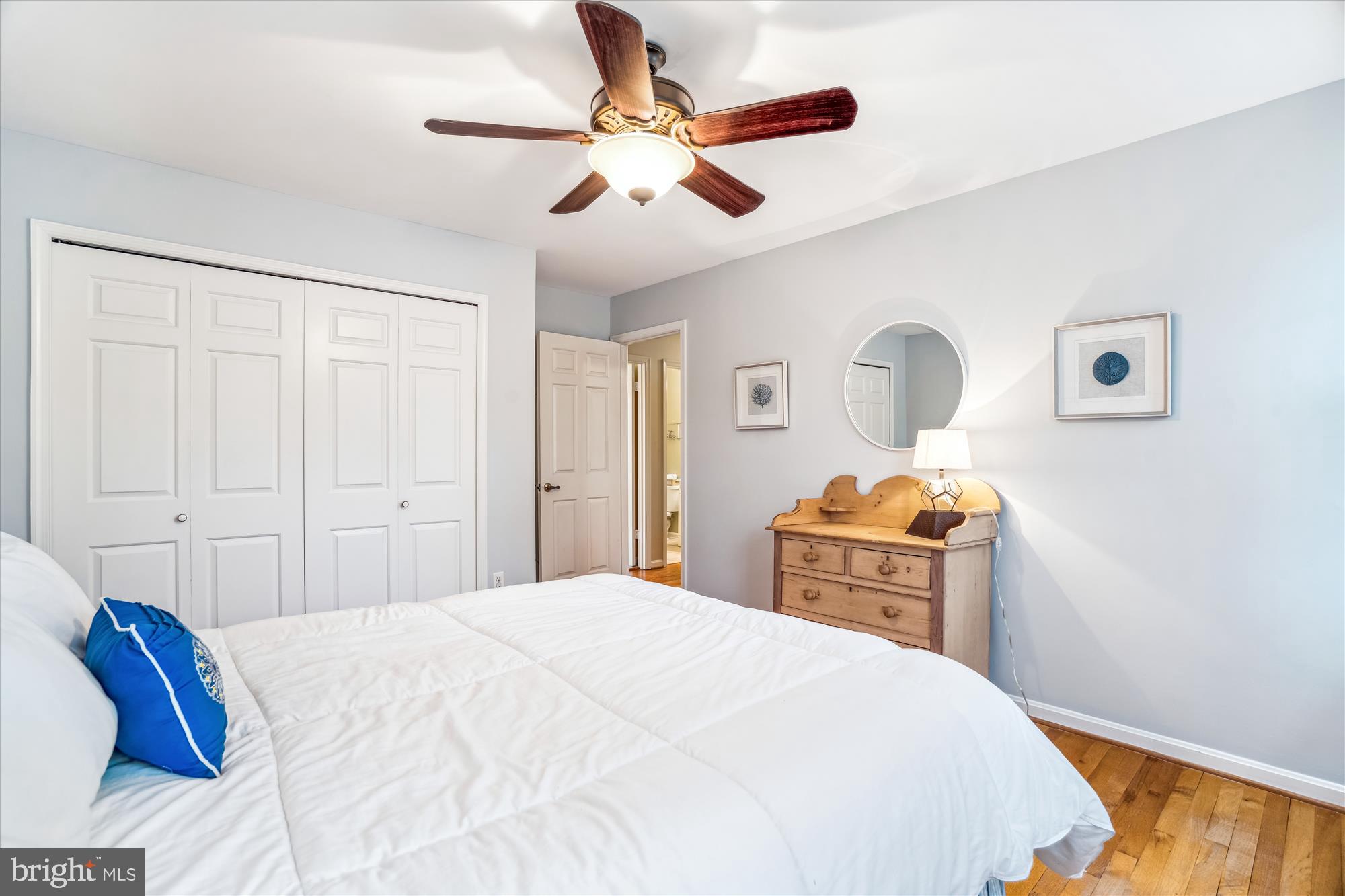 MACGILLS COMMON - Residential