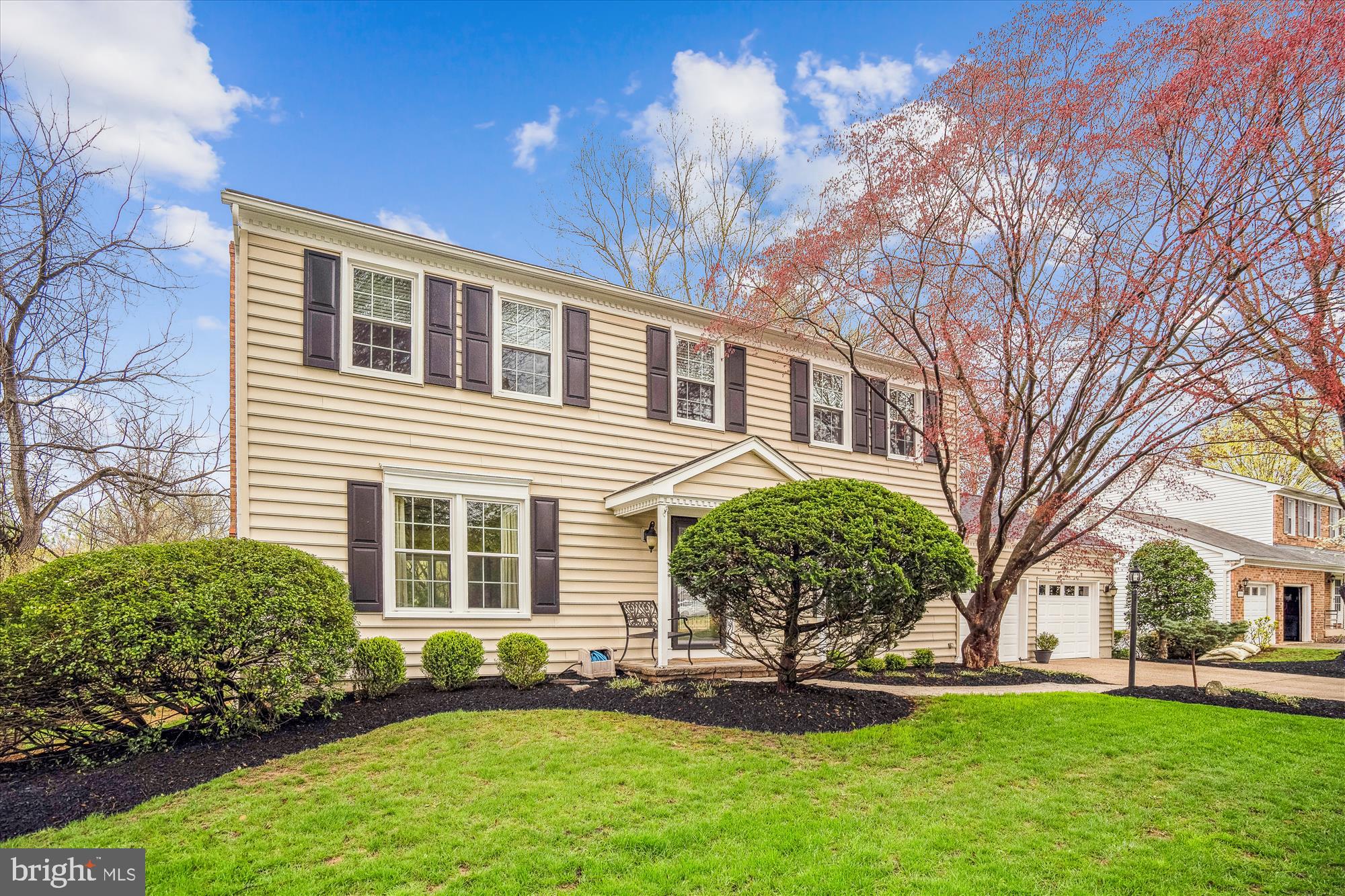 MACGILLS COMMON - Residential