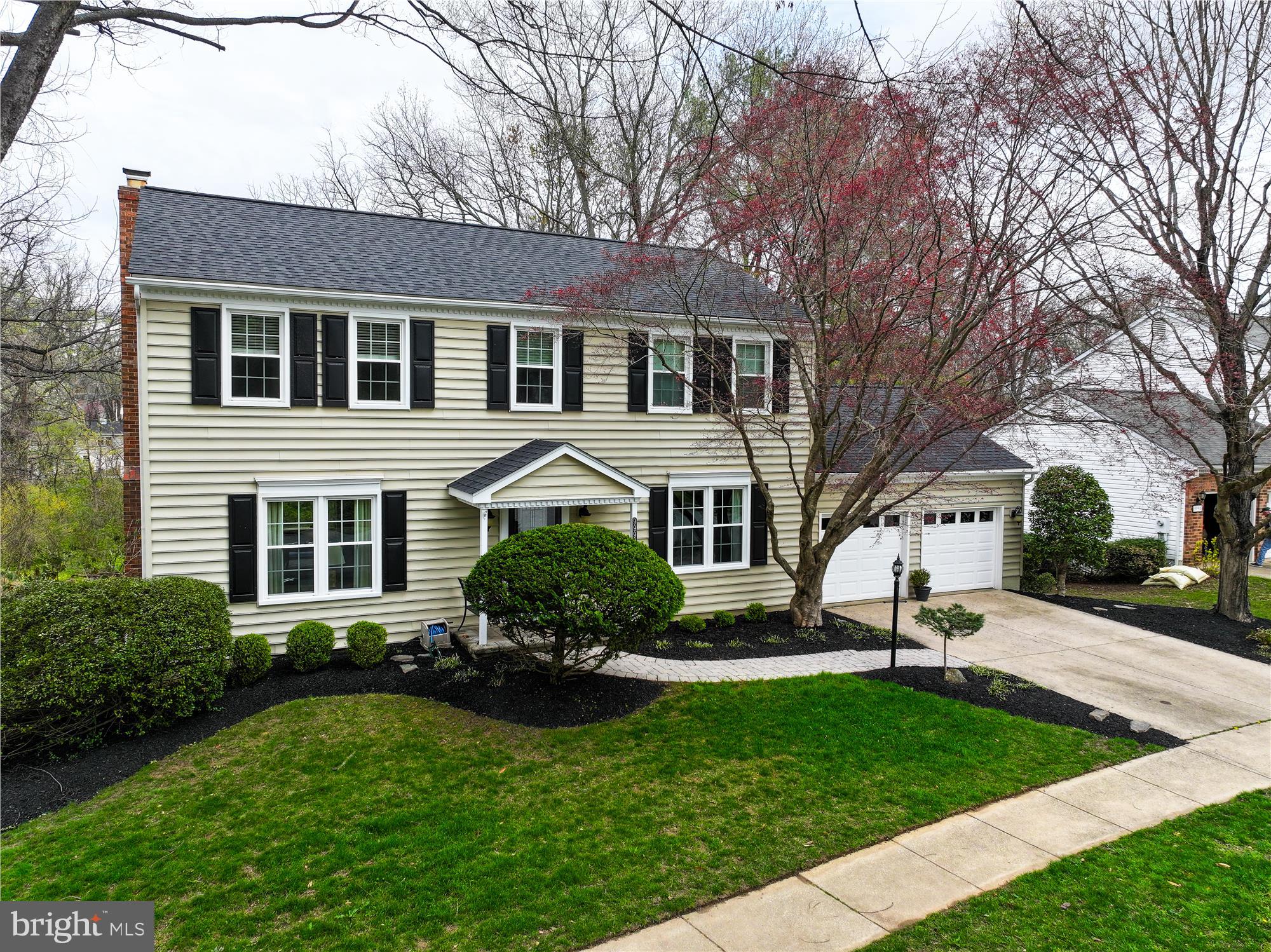 MACGILLS COMMON - Residential