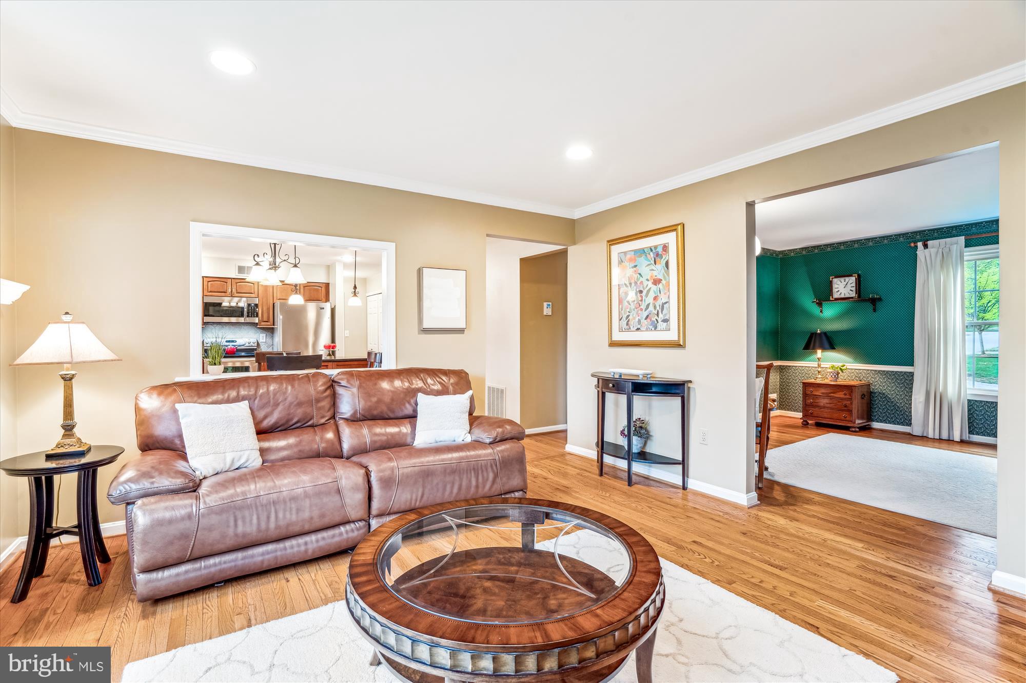 MACGILLS COMMON - Residential