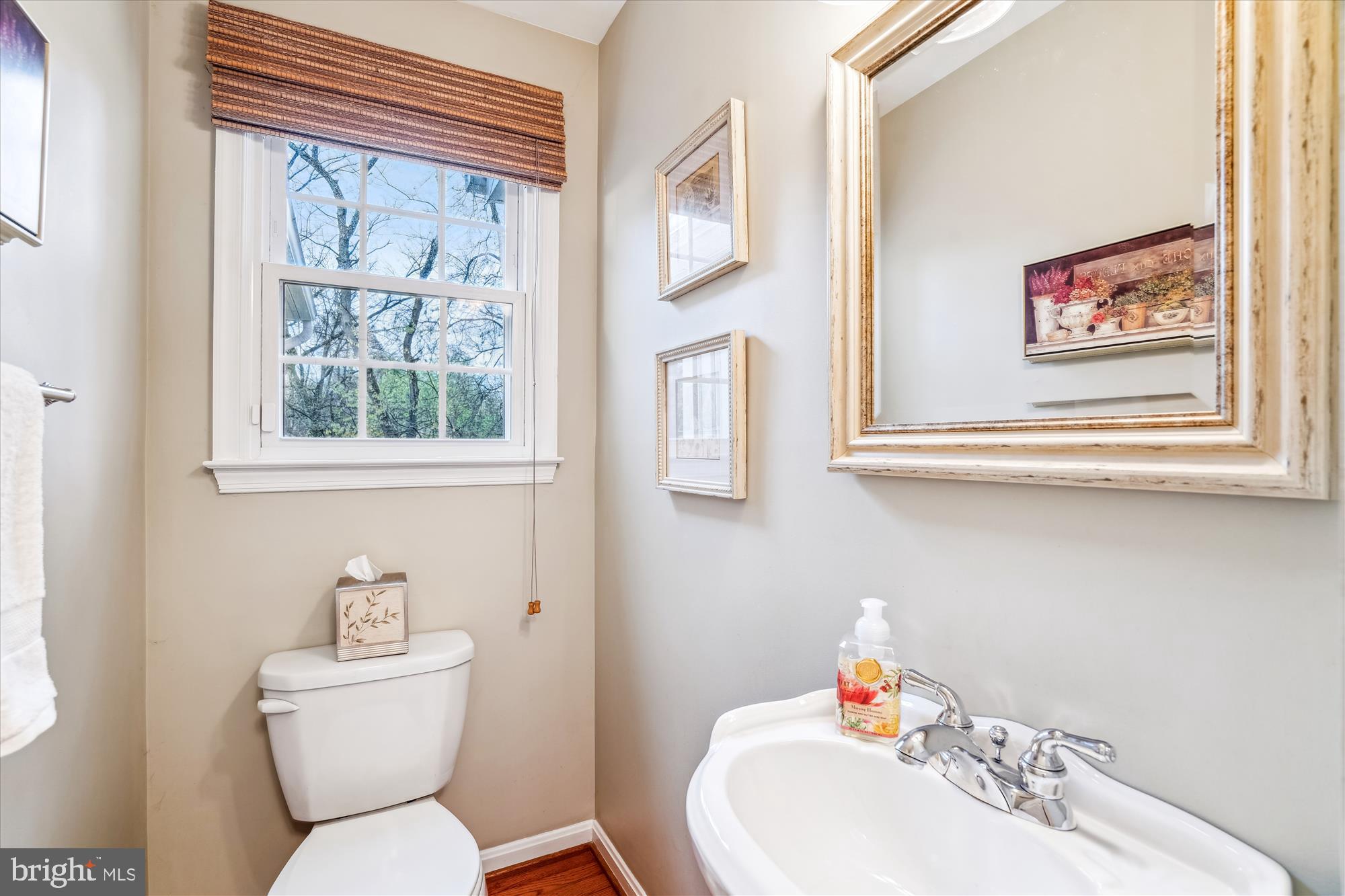 MACGILLS COMMON - Residential