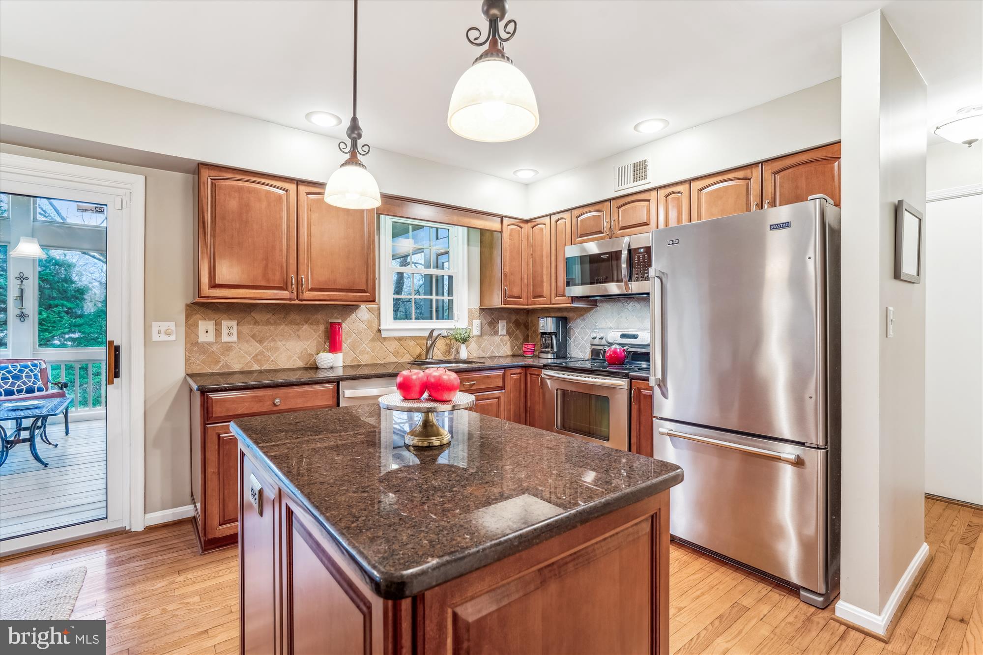 MACGILLS COMMON - Residential