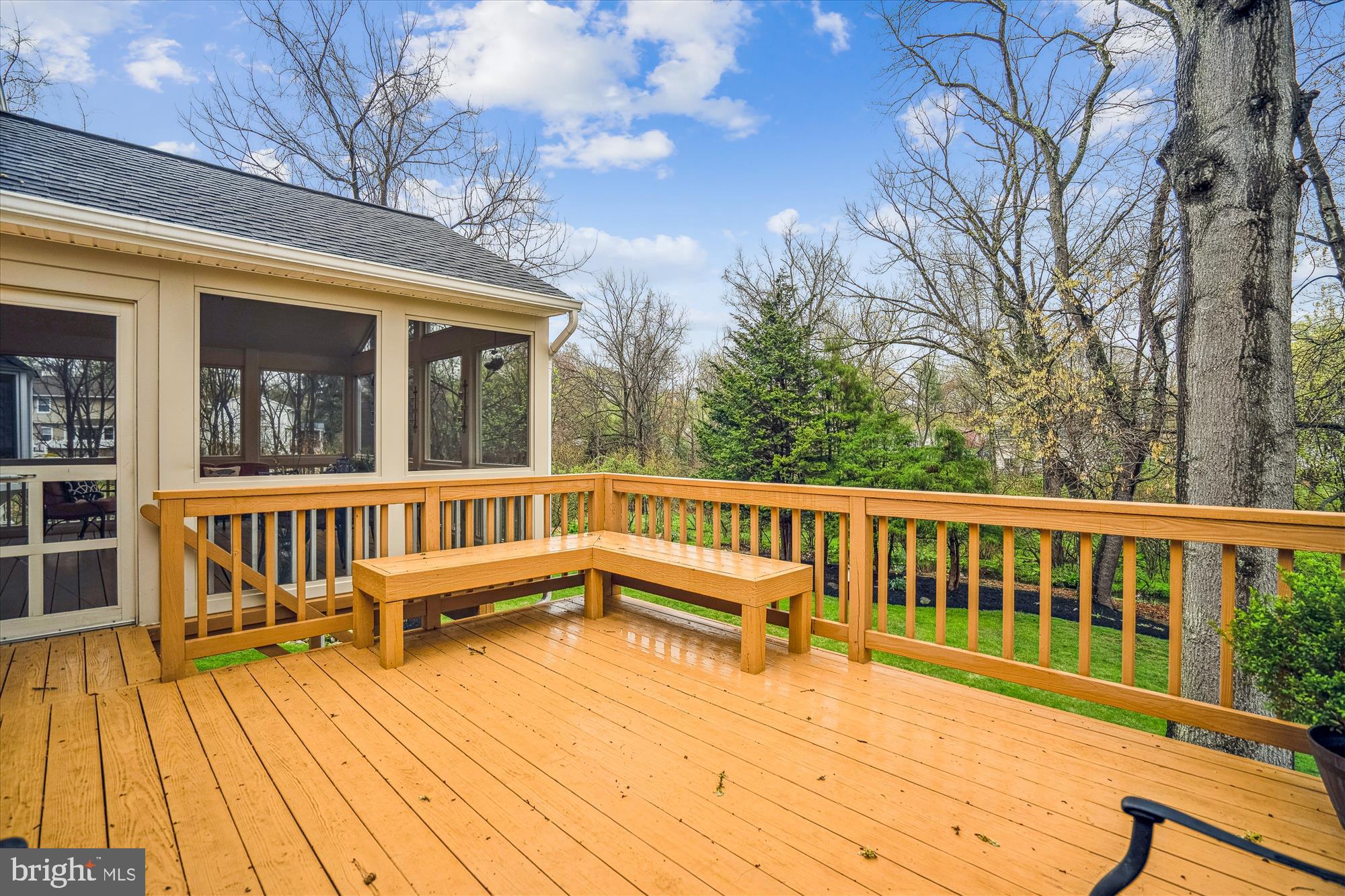 MACGILLS COMMON - Residential