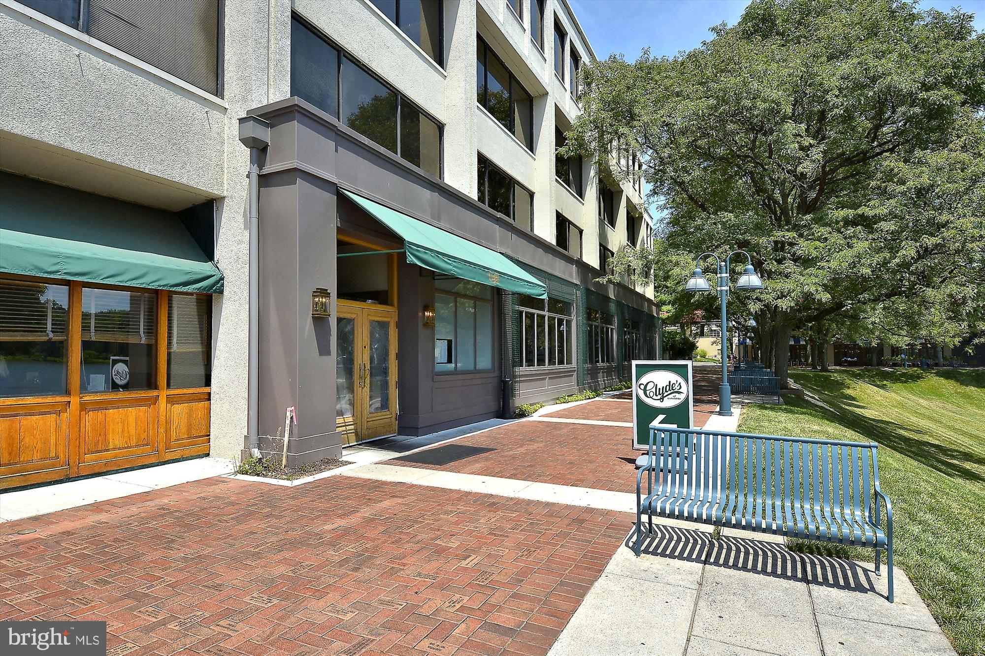 MACGILLS COMMON - Residential