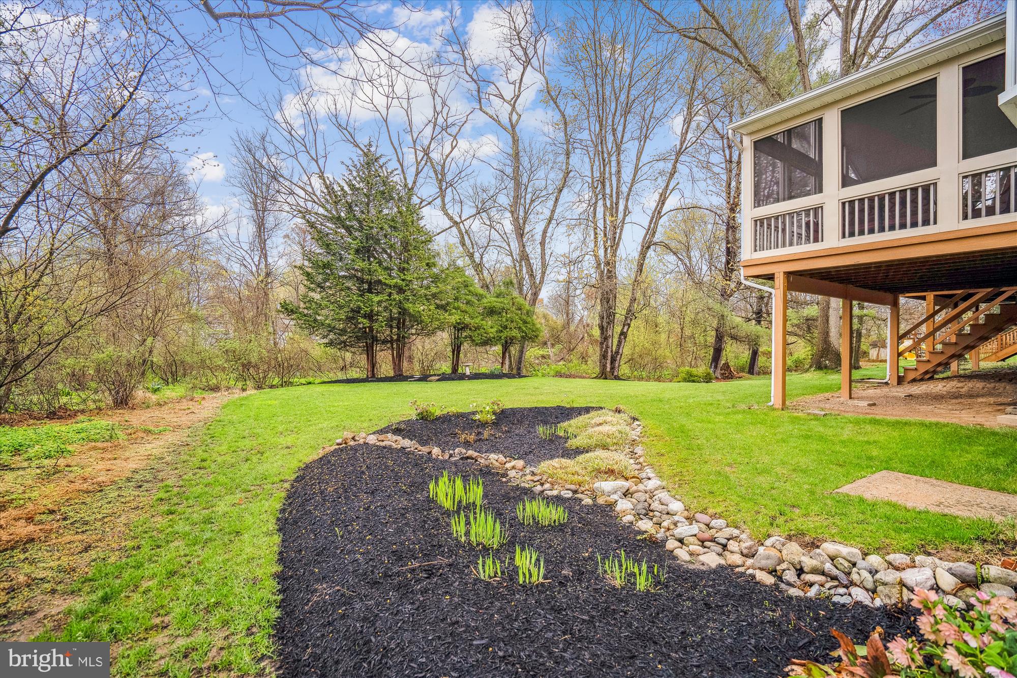 MACGILLS COMMON - Residential