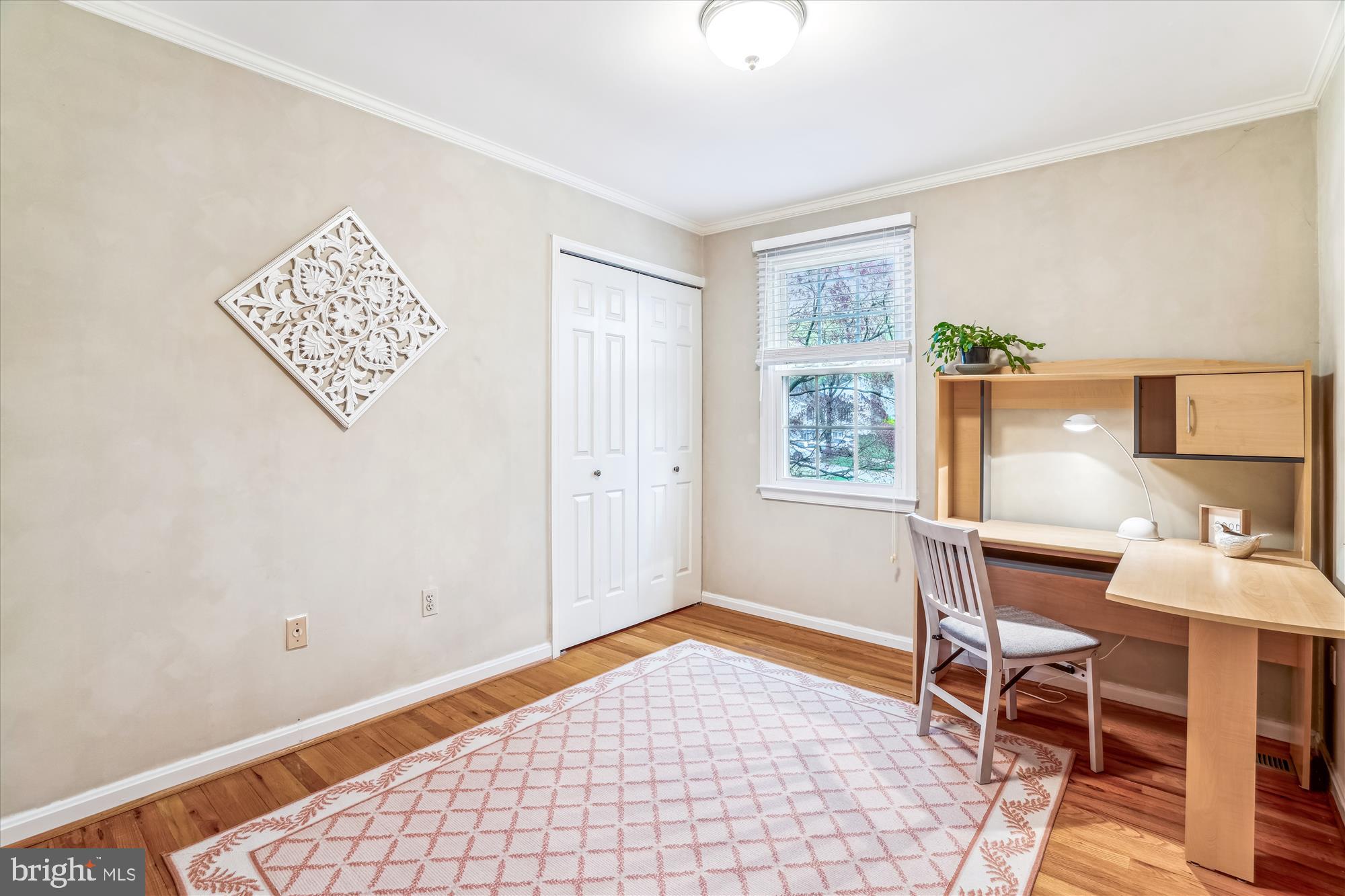 MACGILLS COMMON - Residential