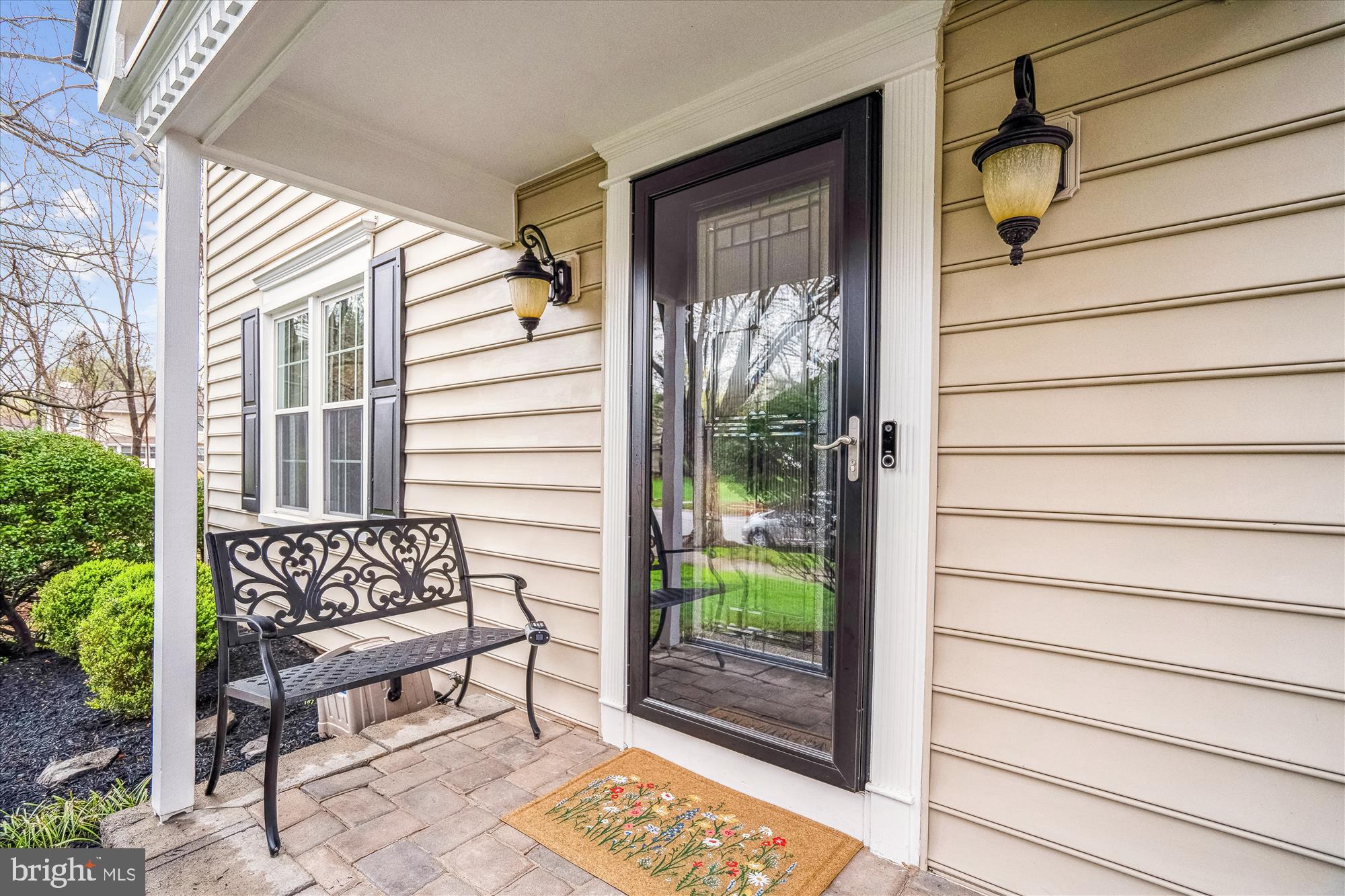 MACGILLS COMMON - Residential