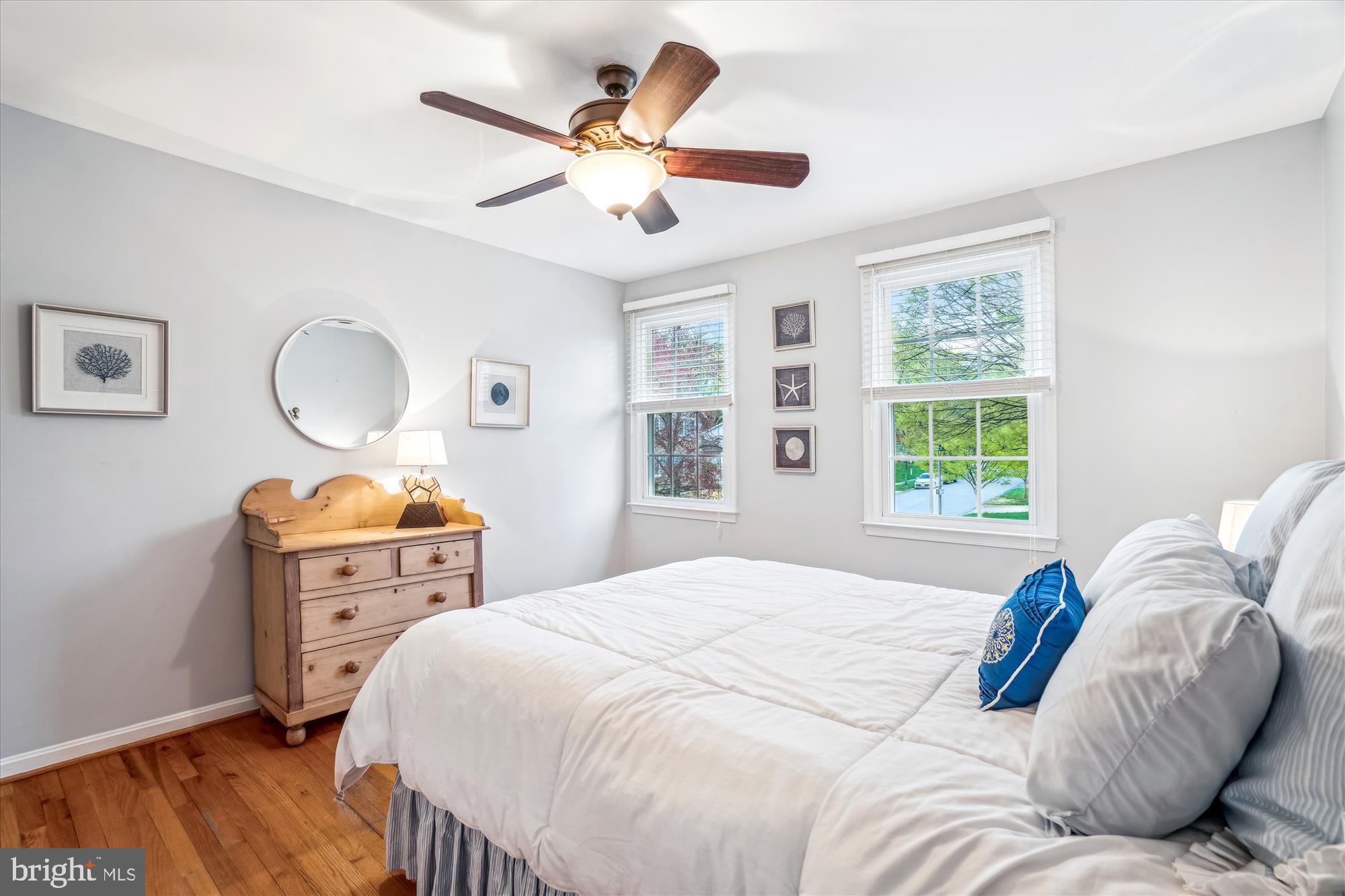 MACGILLS COMMON - Residential