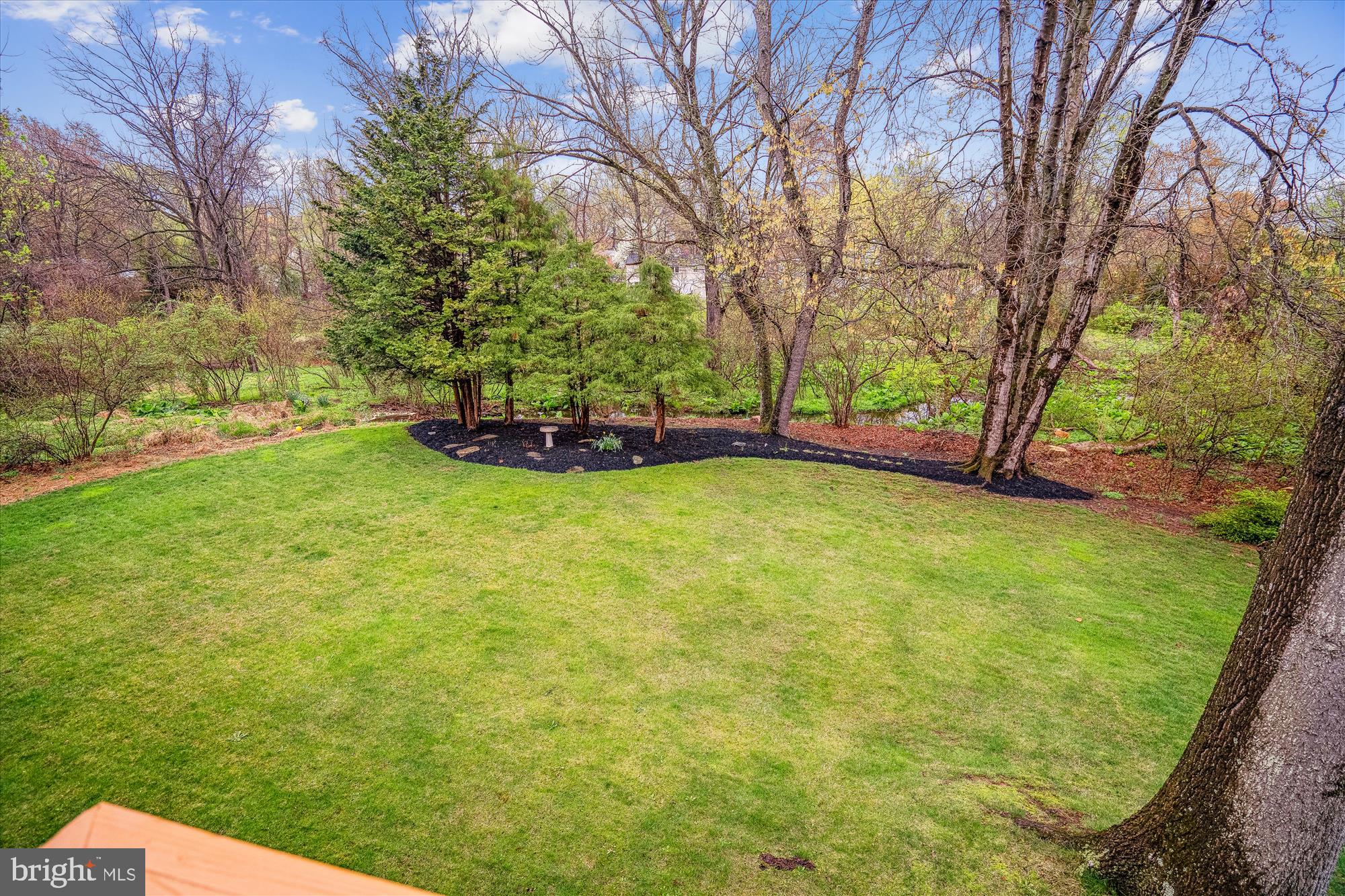 MACGILLS COMMON - Residential