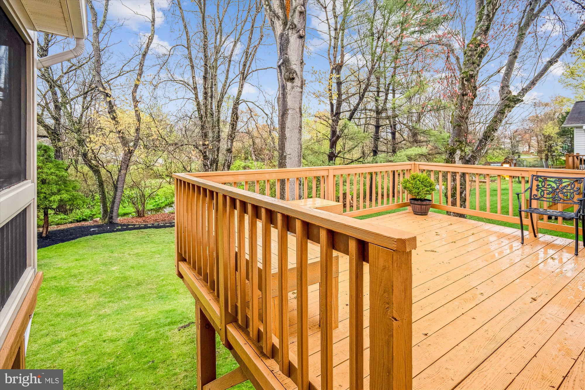 MACGILLS COMMON - Residential