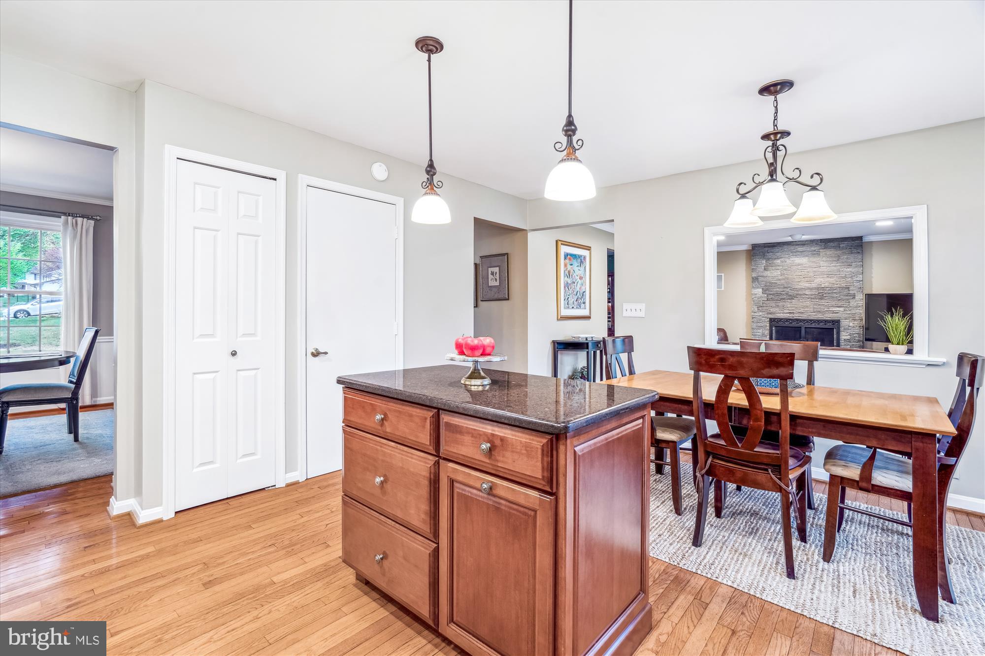 MACGILLS COMMON - Residential