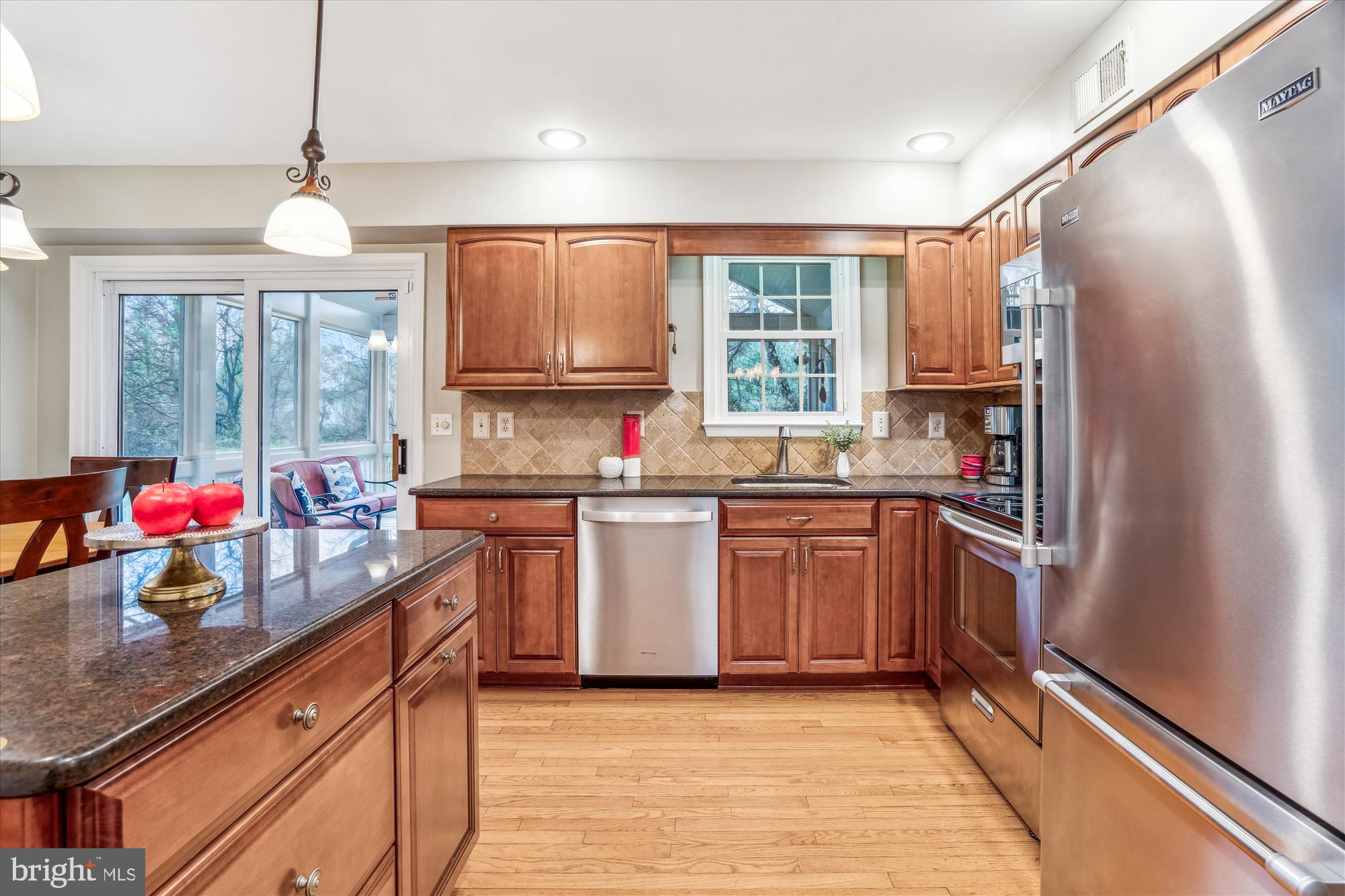 MACGILLS COMMON - Residential