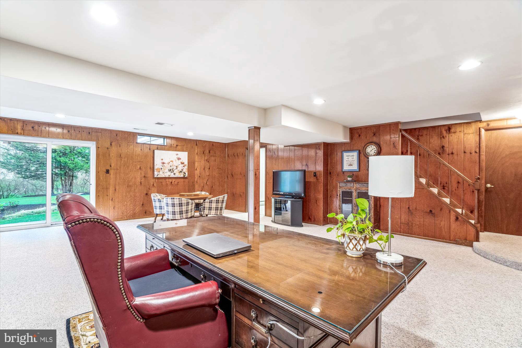 MACGILLS COMMON - Residential