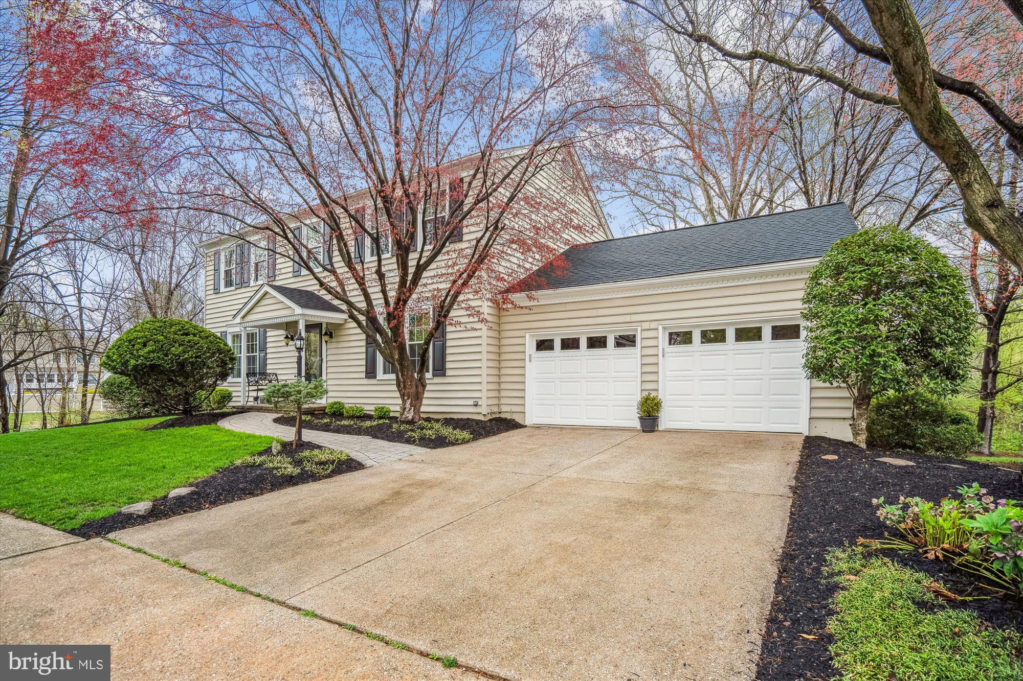 MACGILLS COMMON - Residential