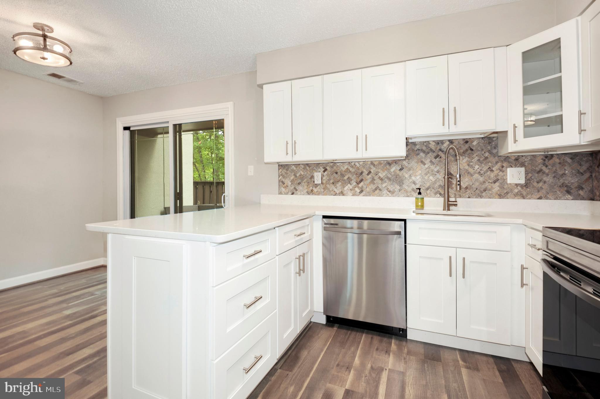 SANIBEL CLUSTER - Residential