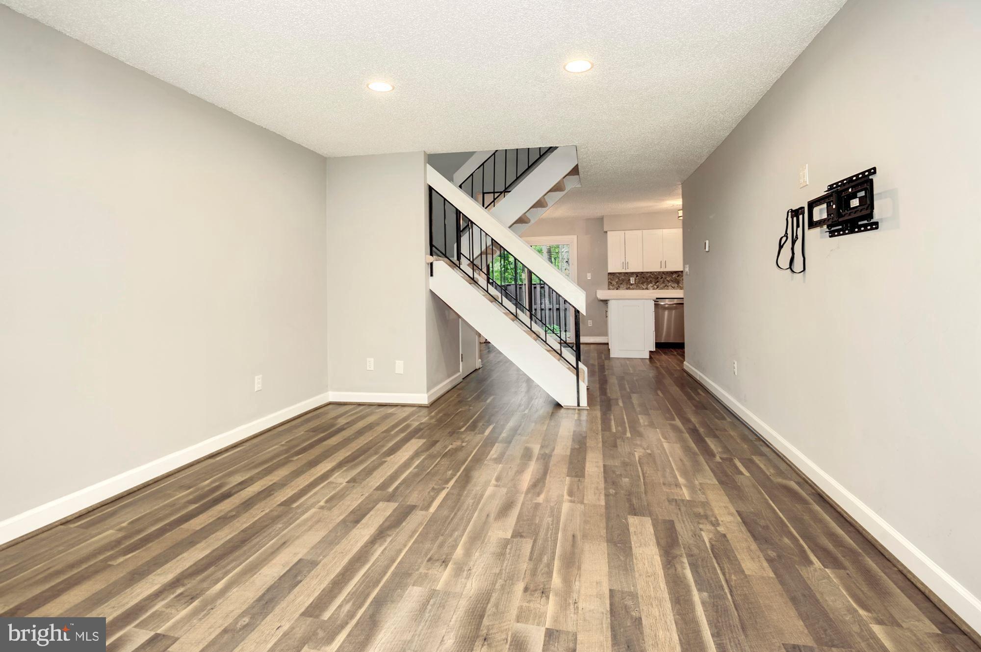 SANIBEL CLUSTER - Residential