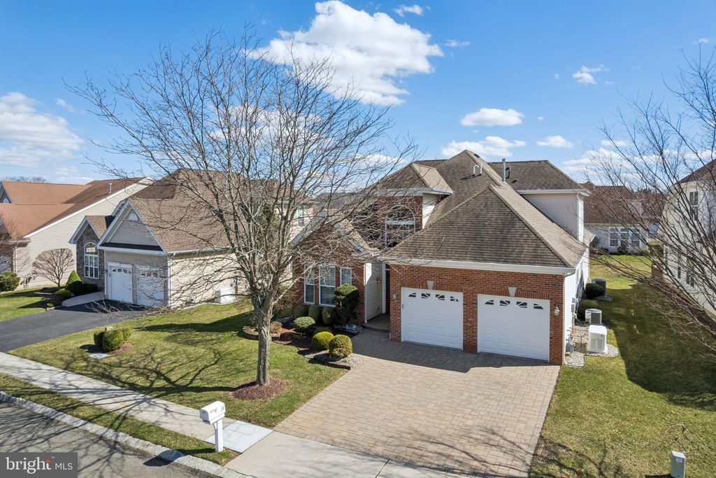 Photo of 14 Cobblestone Boulevard, MONROE TWP, NJ 08831 (MLS # NJMX2011554)