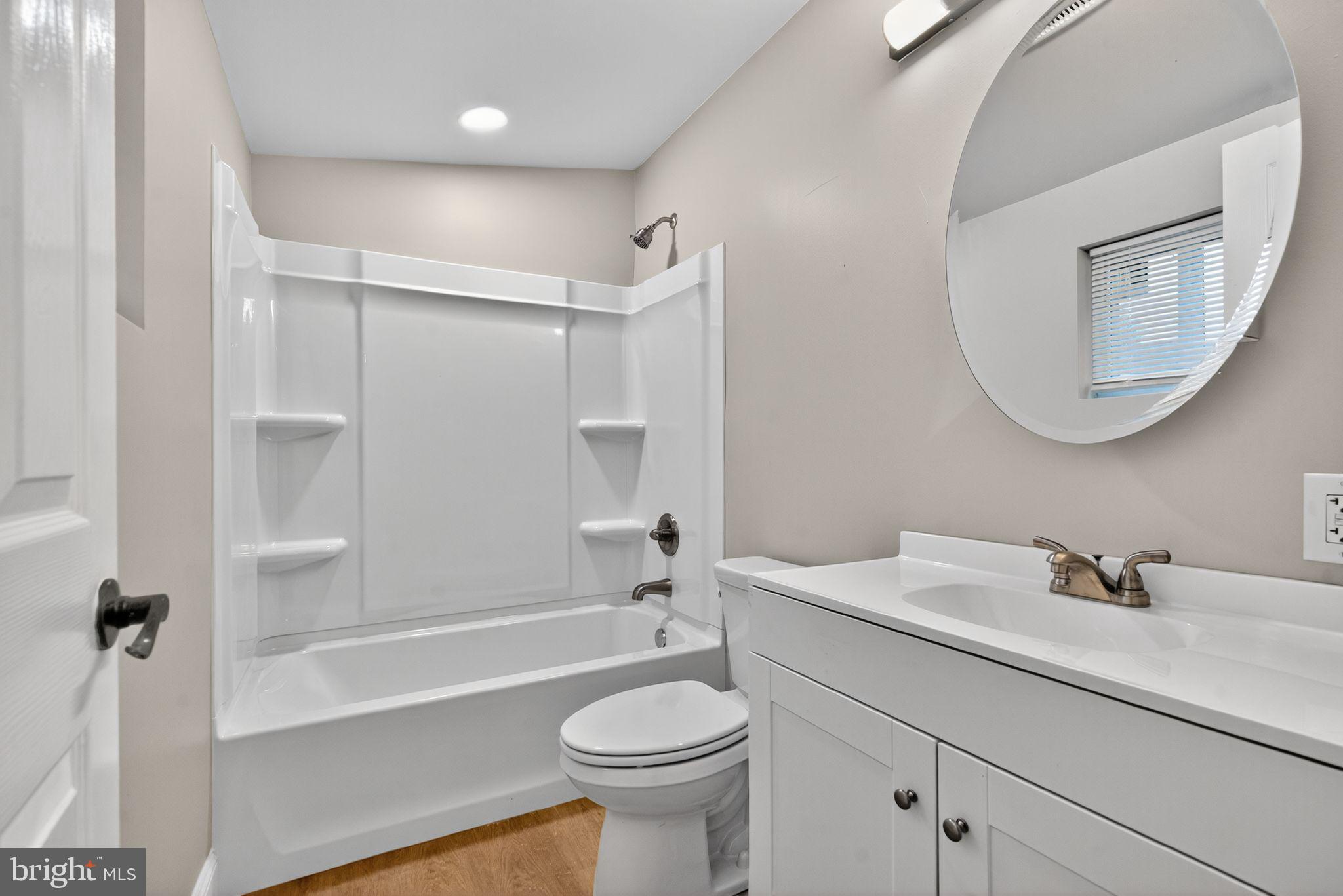 000 - Residential Lease