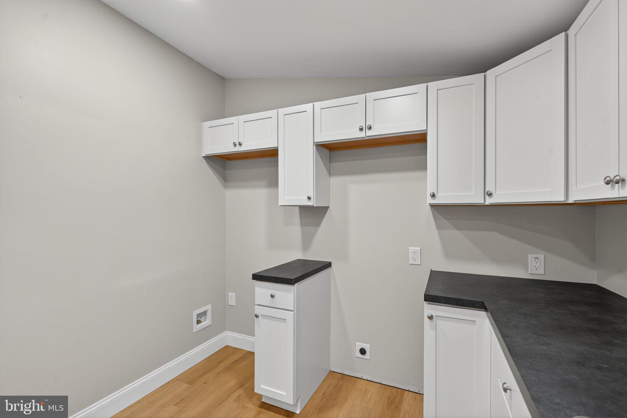 000 - Residential Lease