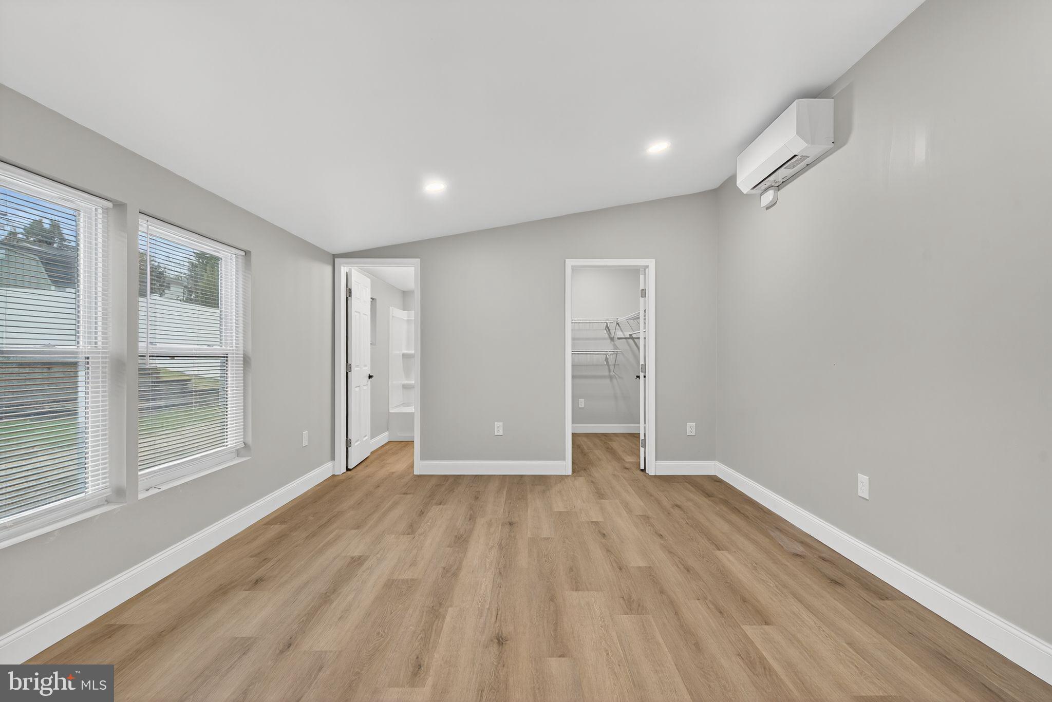 000 - Residential Lease