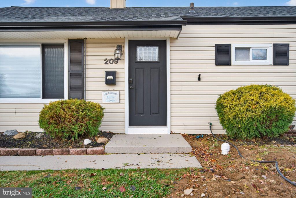 Photo of 209 Trenton Road, FAIRLESS HILLS, PA 19030 (MLS # PABU2110694)