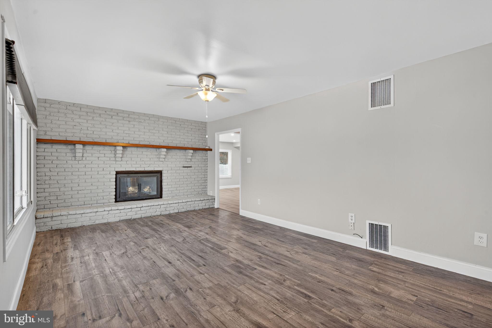 000 - Residential Lease