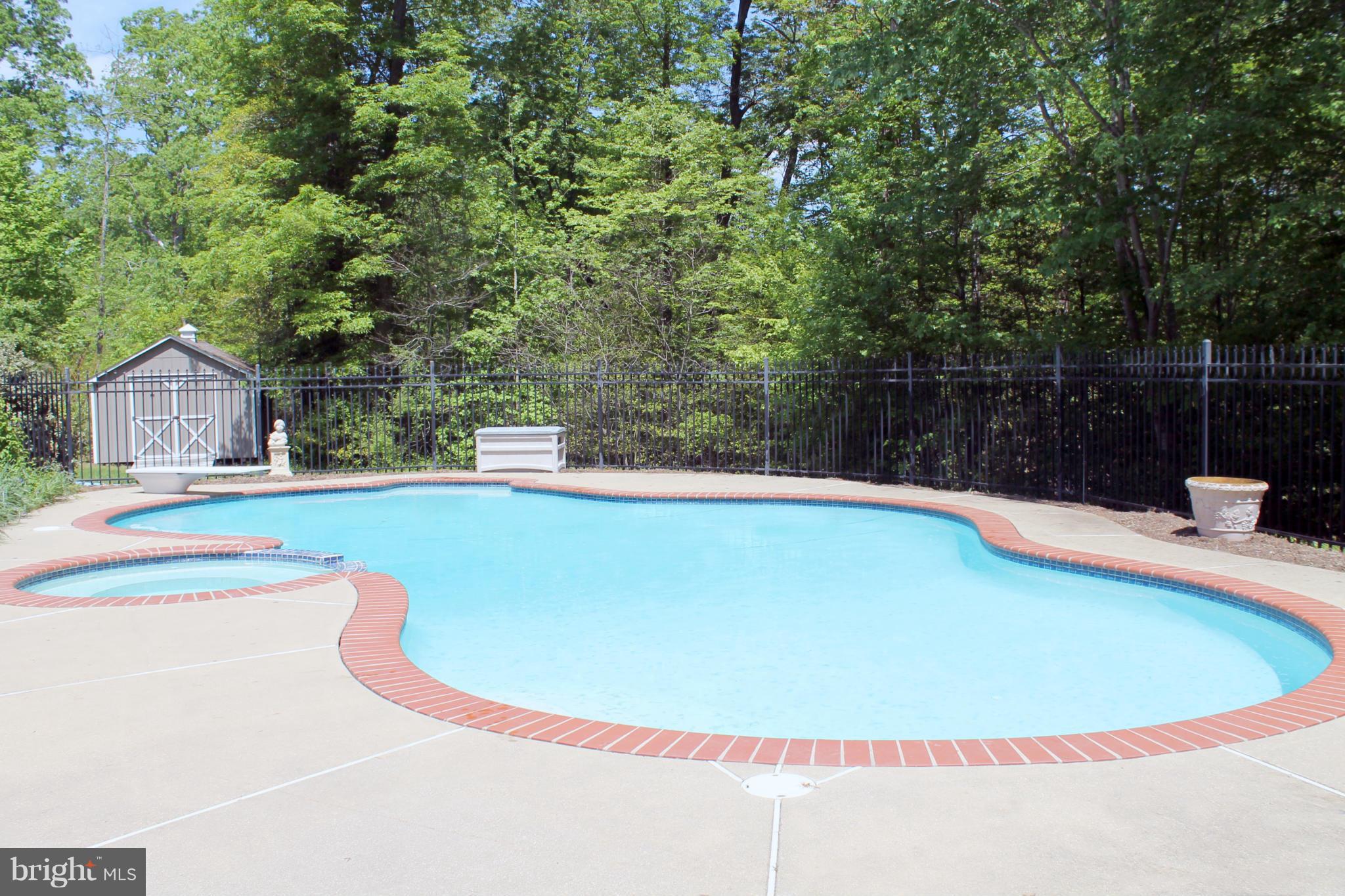 COX'S RUN - Residential