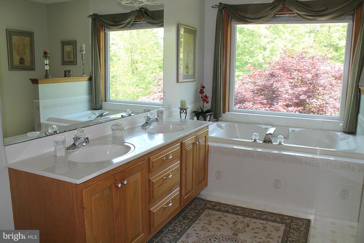 COX'S RUN - Residential