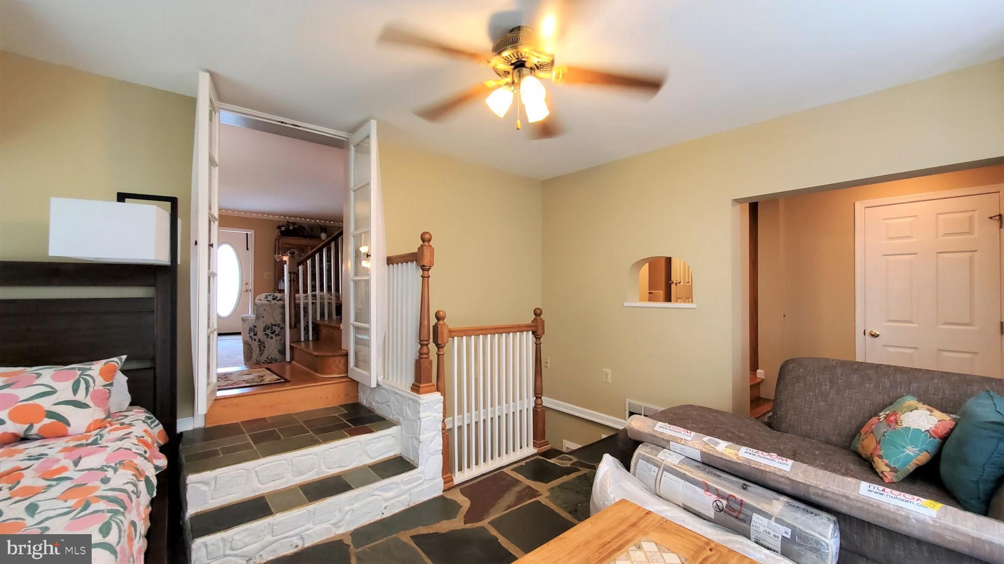 MEADOWBROOK VILLAGE - Residential Lease