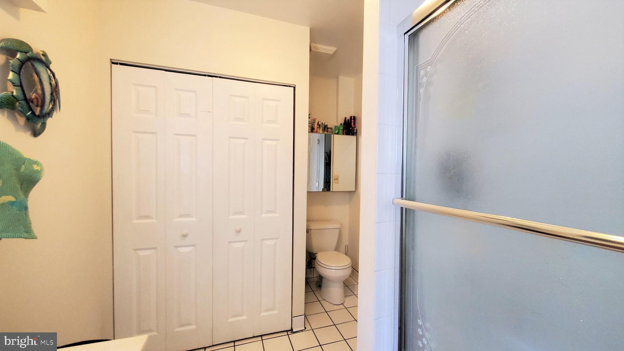 MEADOWBROOK VILLAGE - Residential Lease