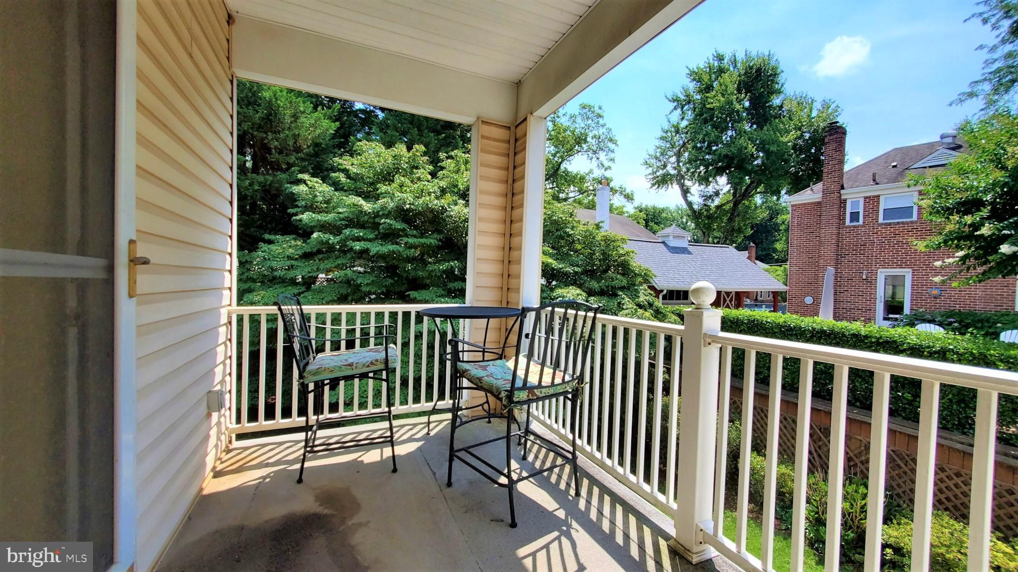 MEADOWBROOK VILLAGE - Residential Lease